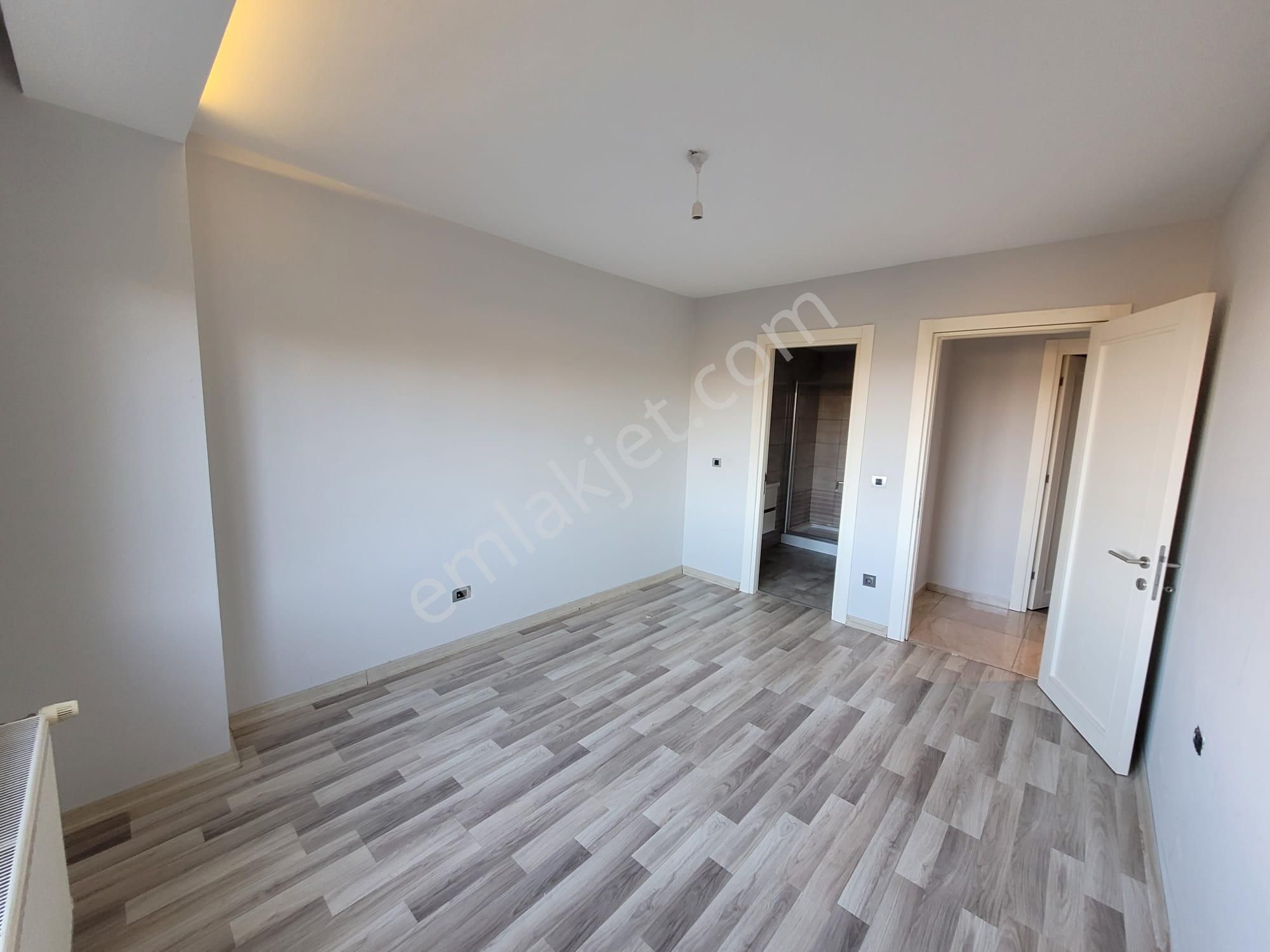 Delux'den Mükemmel Konumda Satılık Bahçekatı 2+1 Daire - Görsel 16