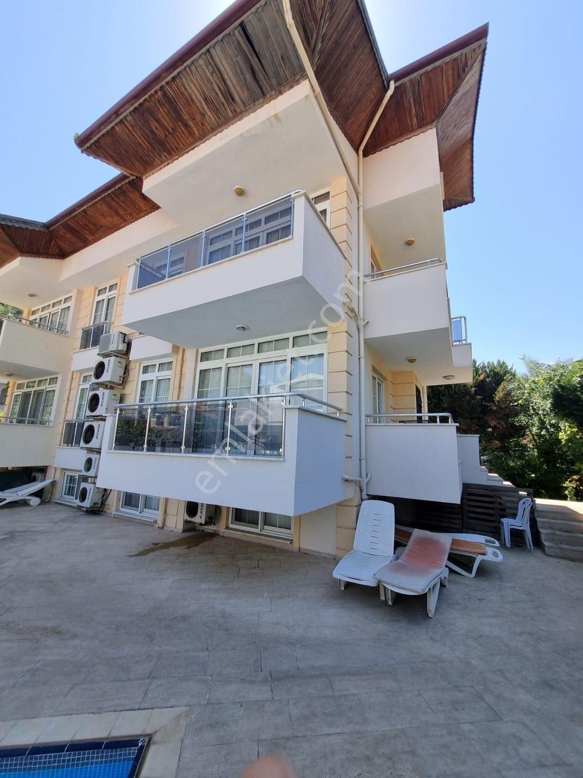 Müjgan Emlaktan Marmaris İçmelerde Havuzlu Eşyalı Kiralık Dubleks - Görsel 22