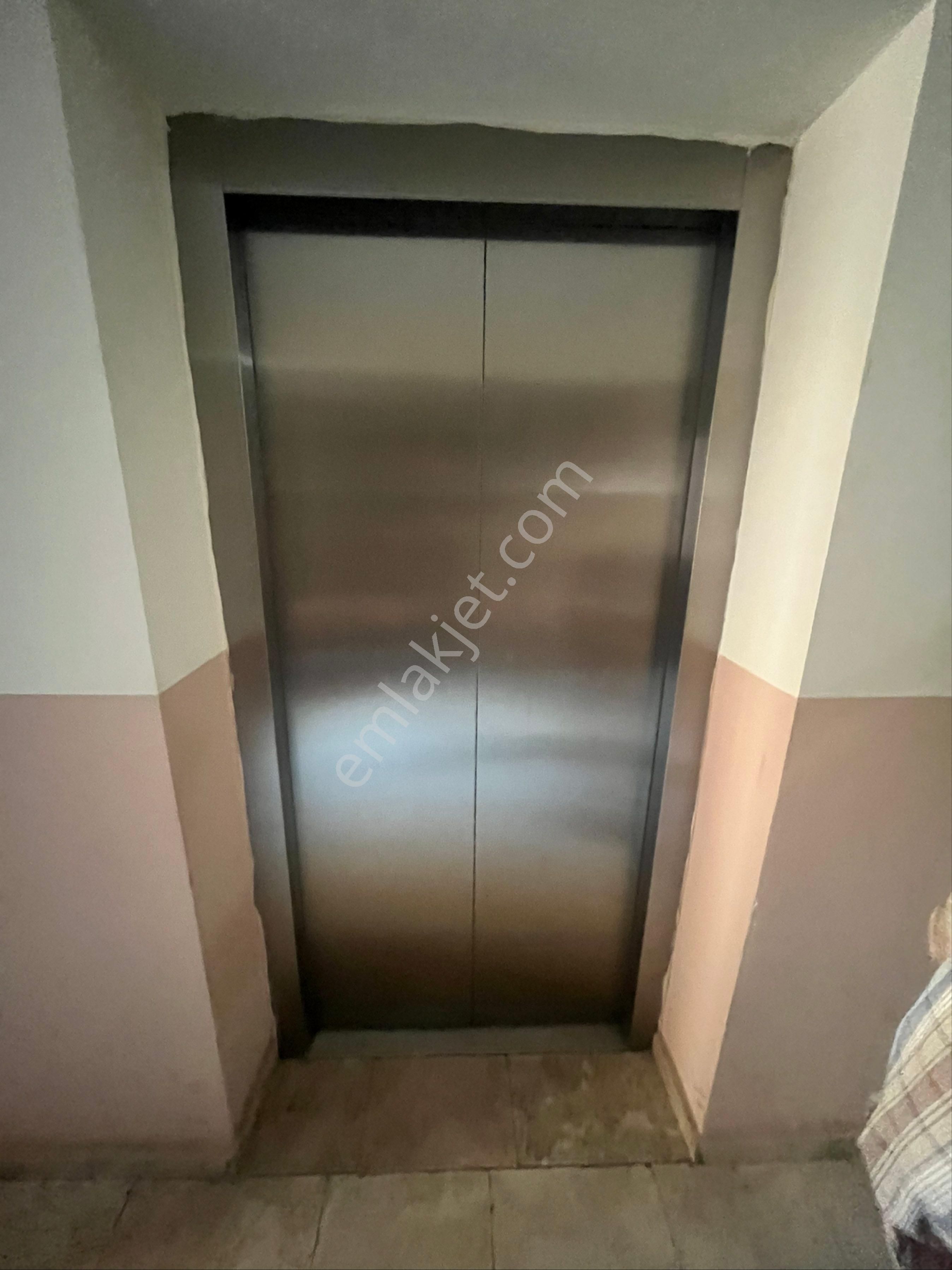 Maya Emlaktan Toki De 2+1 Fiyatına 3+1 Bakımlı Daire - Görsel 6