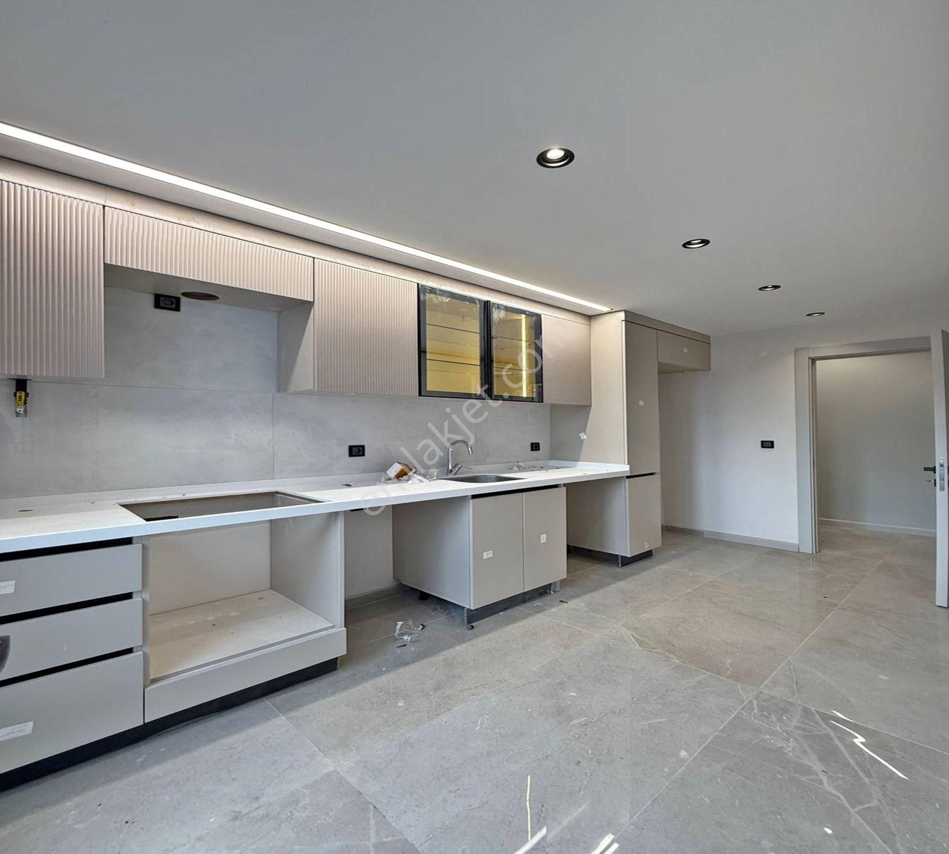 Bahçeşehir Bölge Yeni Mimari Tasarımlı 2+1 Ara Kat Satılık Daire - Görsel 2