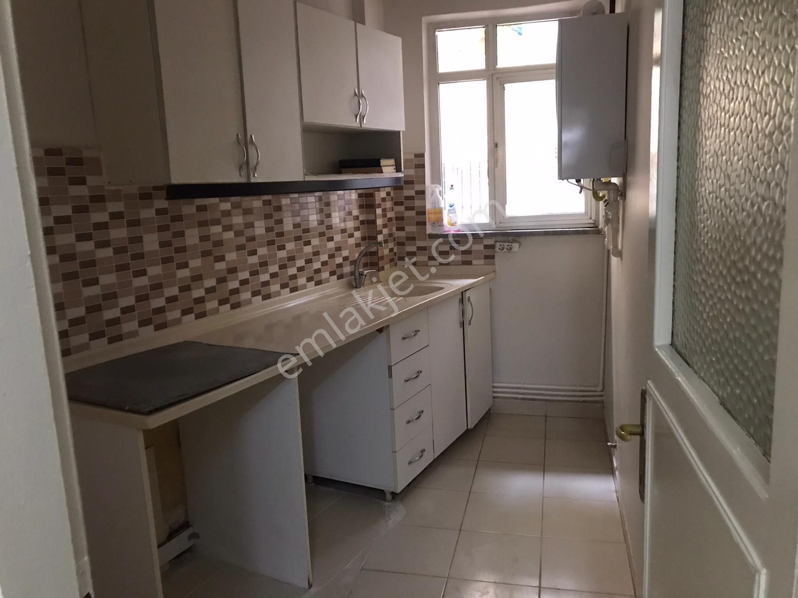 Yatırımlık Gaziosmanpaşa Merkez Mahallesinde Havuzbaşında 1+1/70m21.kat Satılık Daire - Görsel 2