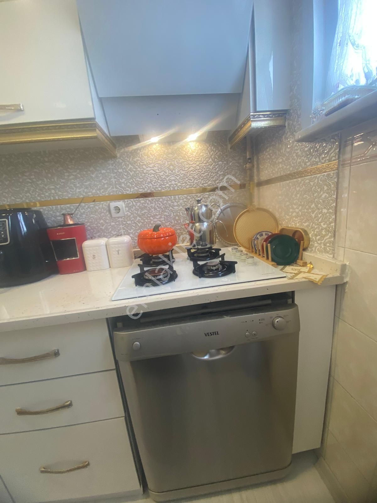 Fatih Hırka_i Şerif Mahallesinde 2+1/100m2/3.kat / Satılık Daire - Görsel 14