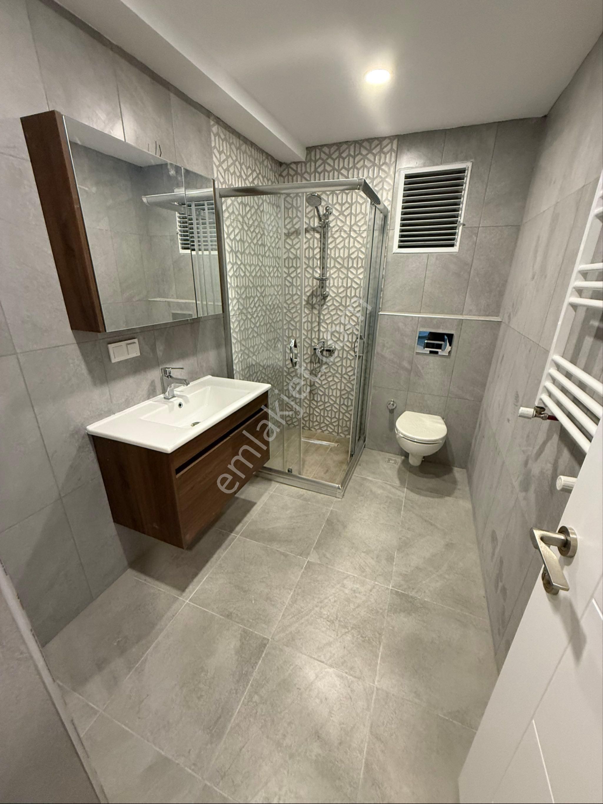 Zeytinburnu Seyitnizam Mah.satılık 2+1 Daire - Görsel 5