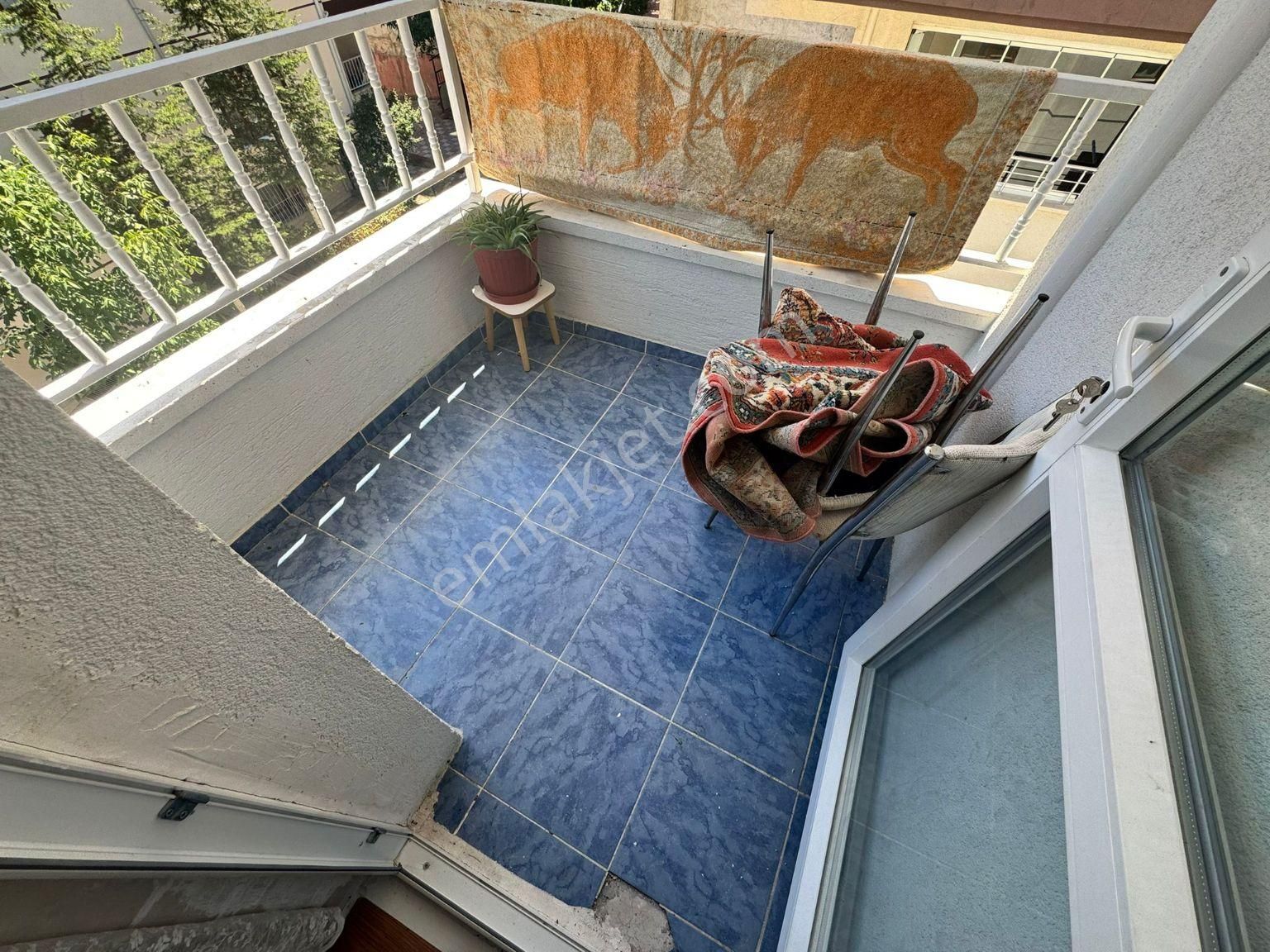 Yayla'da Merve Fırın Karşısı Emsallerinden Uygun Genç Binada 3+1 - Görsel 16