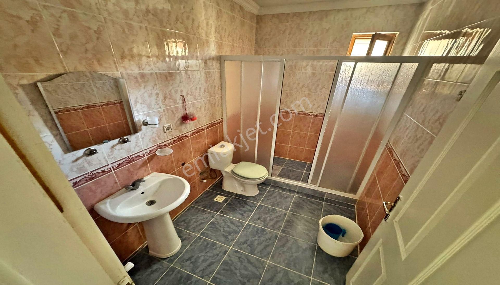 Yayla'da Merve Fırın Karşısı Emsallerinden Uygun Genç Binada 3+1 - Görsel 35