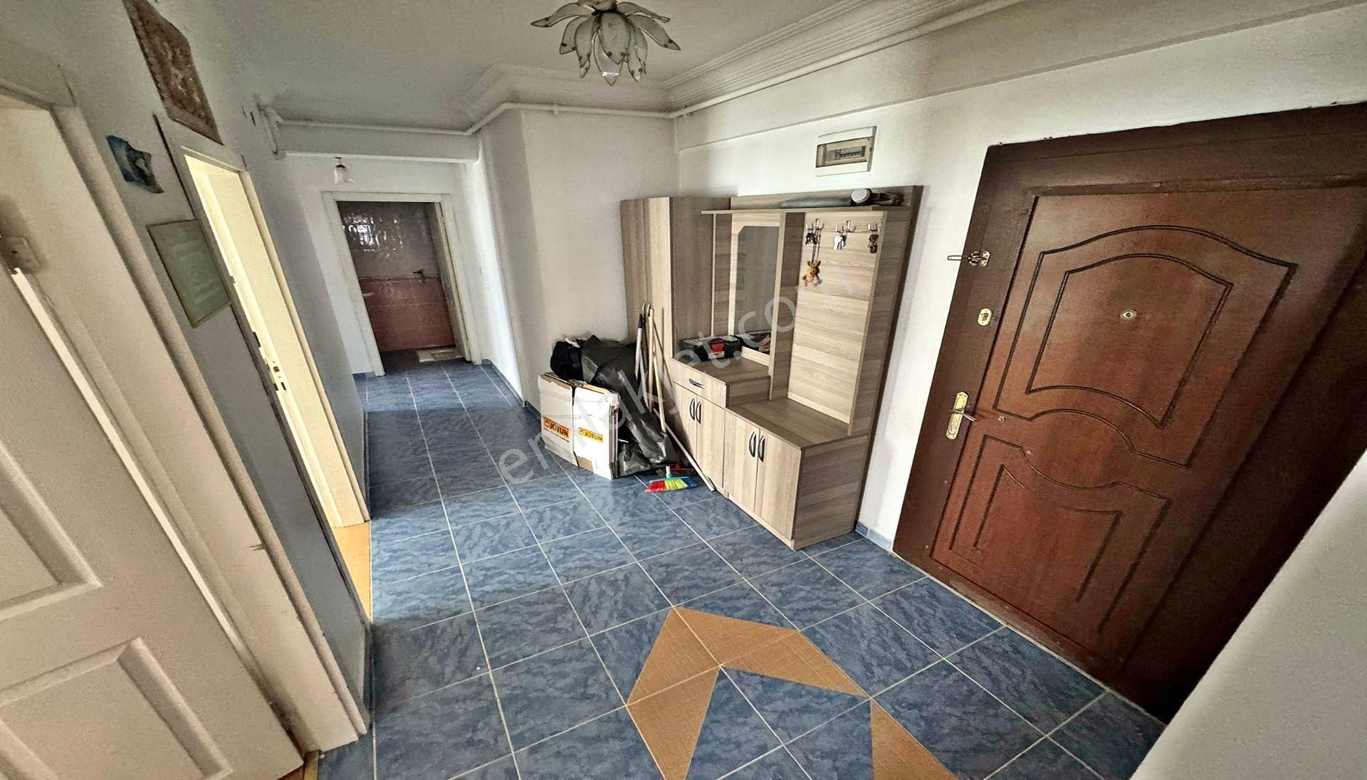 Yayla'da Merve Fırın Karşısı Emsallerinden Uygun Genç Binada 3+1 - Görsel 20