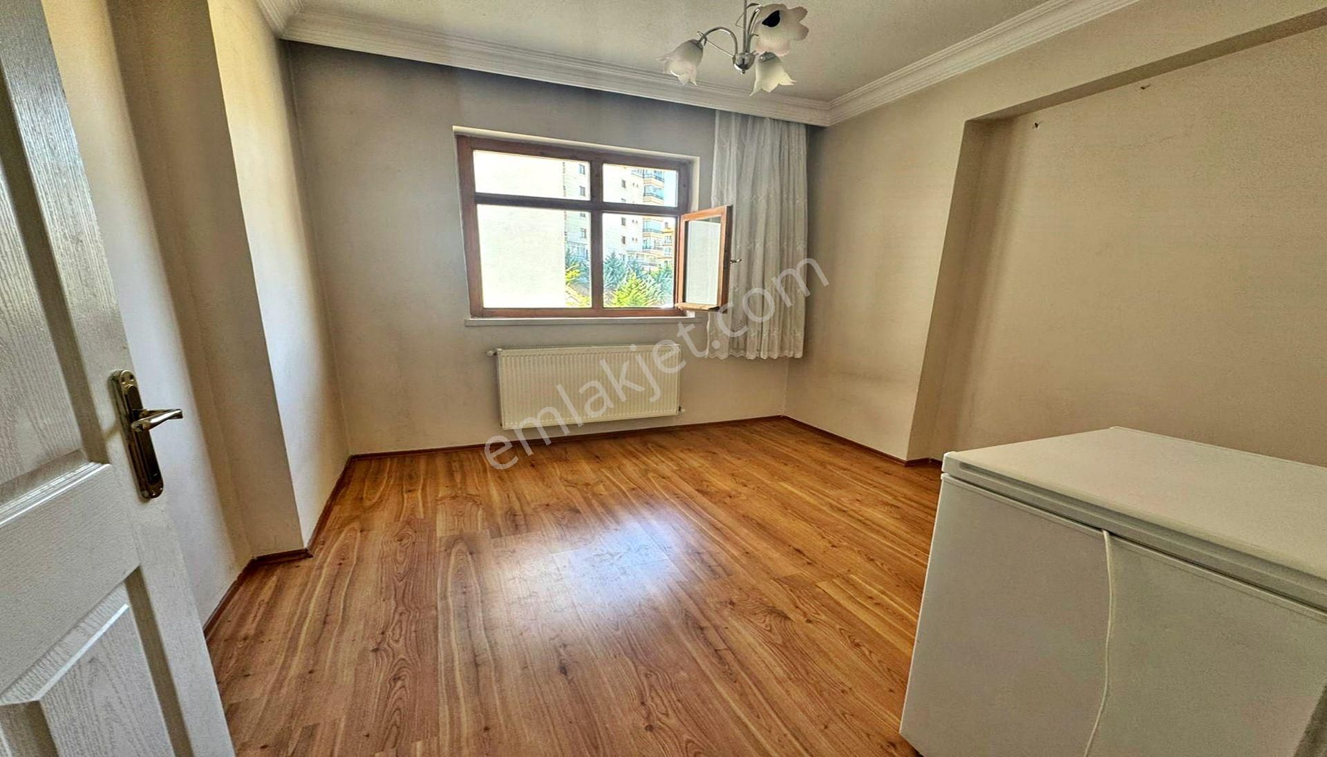 Yayla'da Merve Fırın Karşısı Emsallerinden Uygun Genç Binada 3+1 - Görsel 17