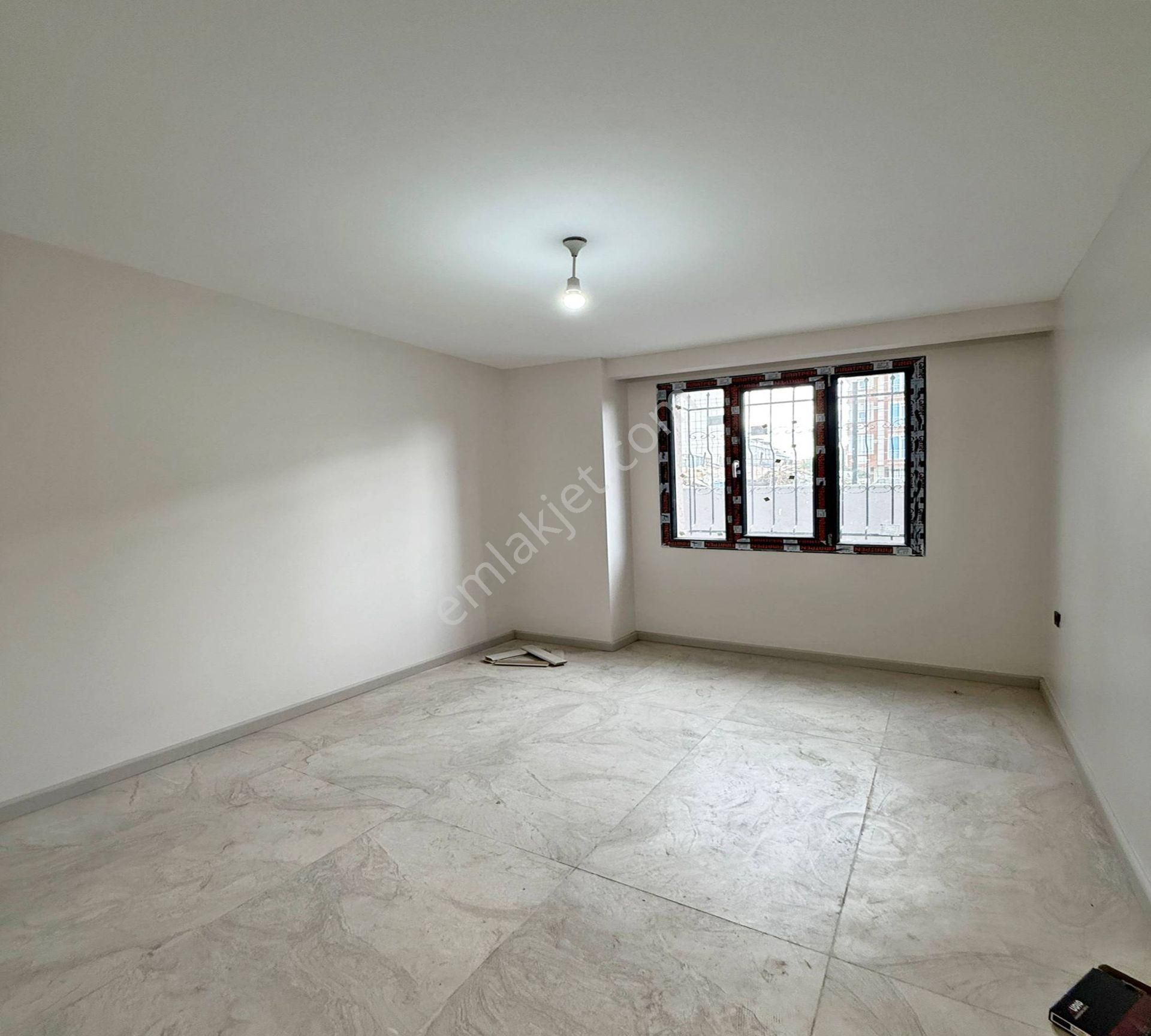 Bahçeşehirin En Uygun Yatırımlık Oturumluk 2+1 Bahçe Kat Dairesi - Görsel 6