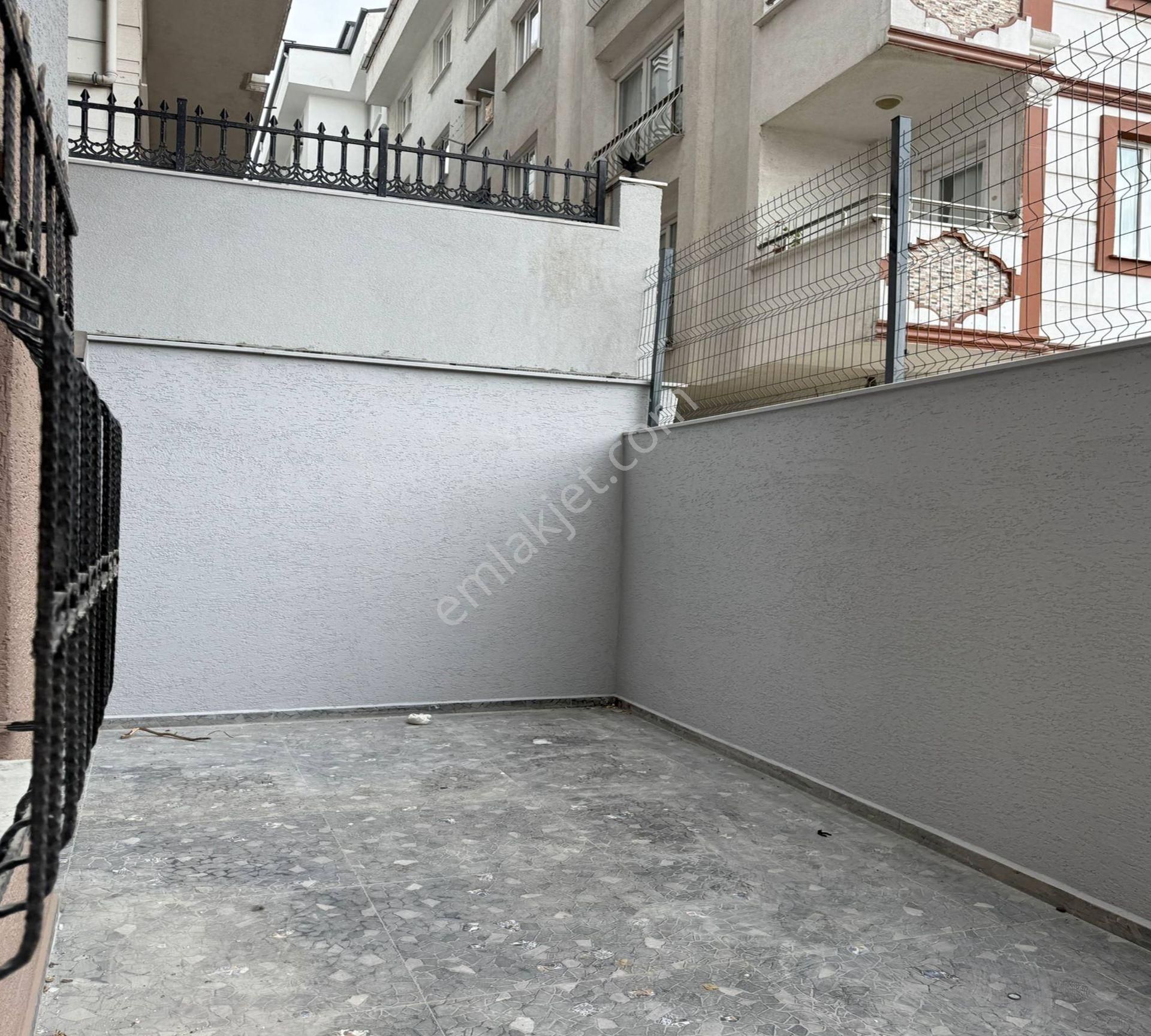 Bahçeşehirin En Uygun Yatırımlık Oturumluk 2+1 Bahçe Kat Dairesi - Görsel 10