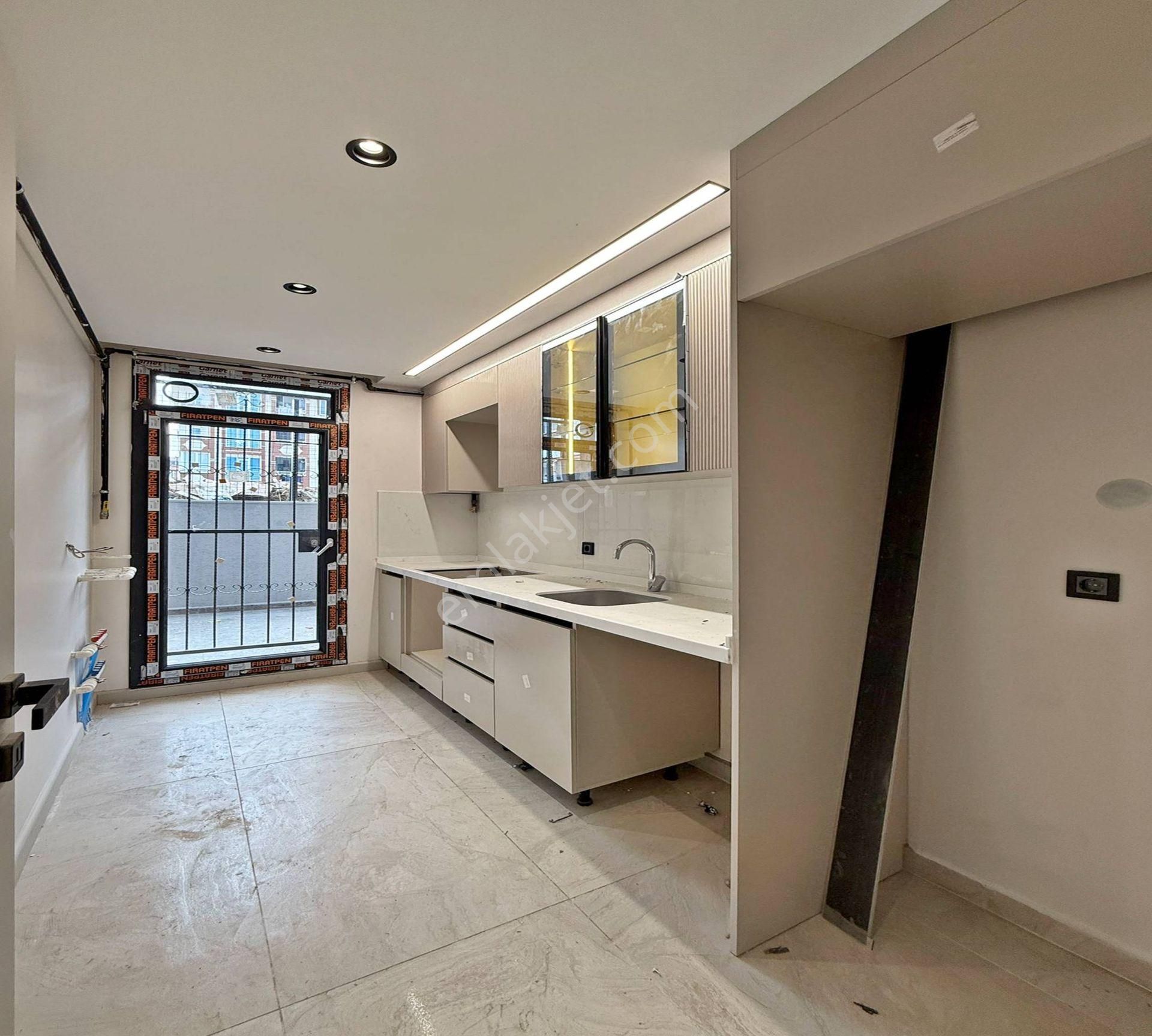 Bahçeşehirin En Uygun Yatırımlık Oturumluk 2+1 Bahçe Kat Dairesi