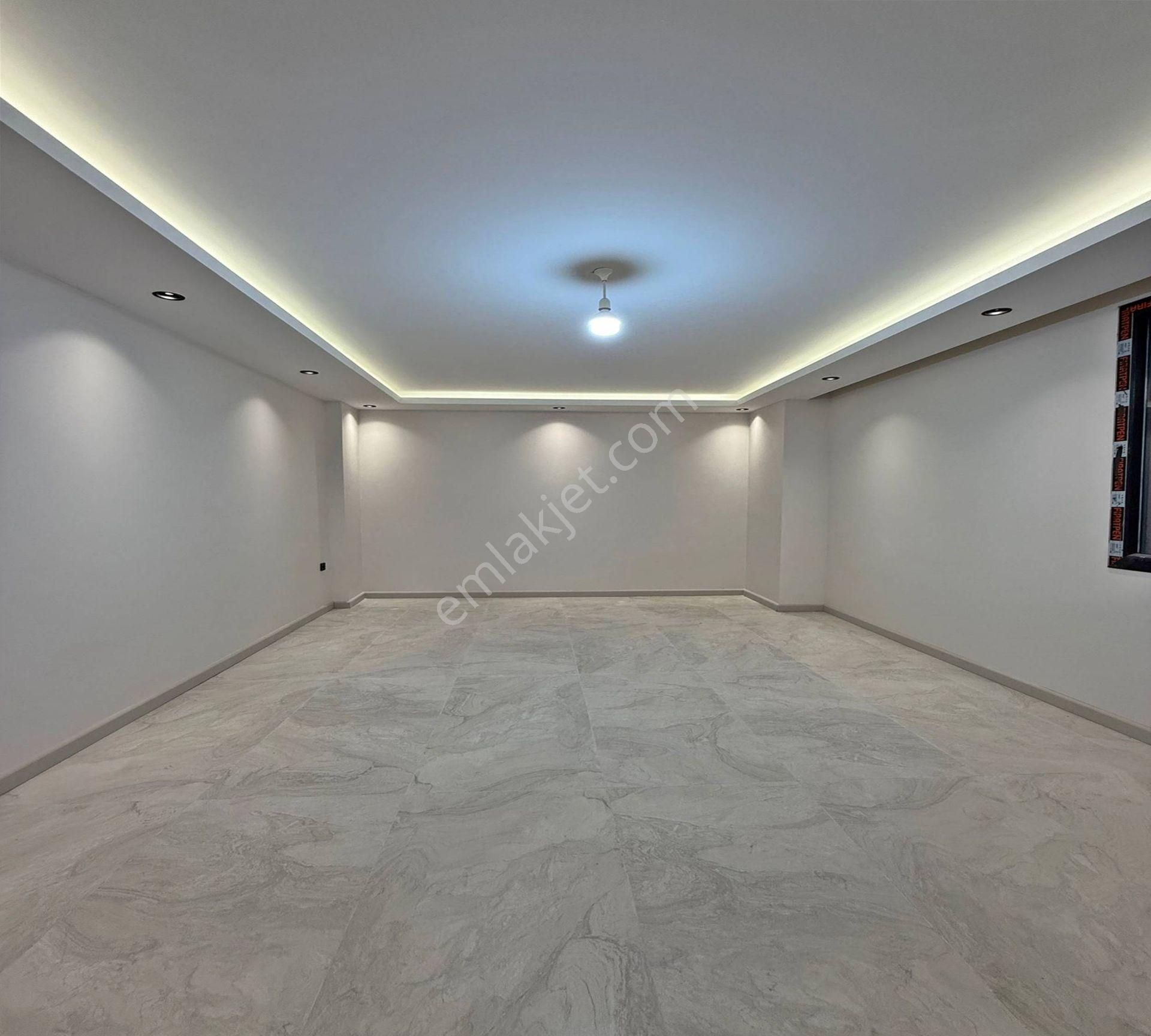 Bahçeşehirin En Uygun Yatırımlık Oturumluk 2+1 Bahçe Kat Dairesi - Görsel 2