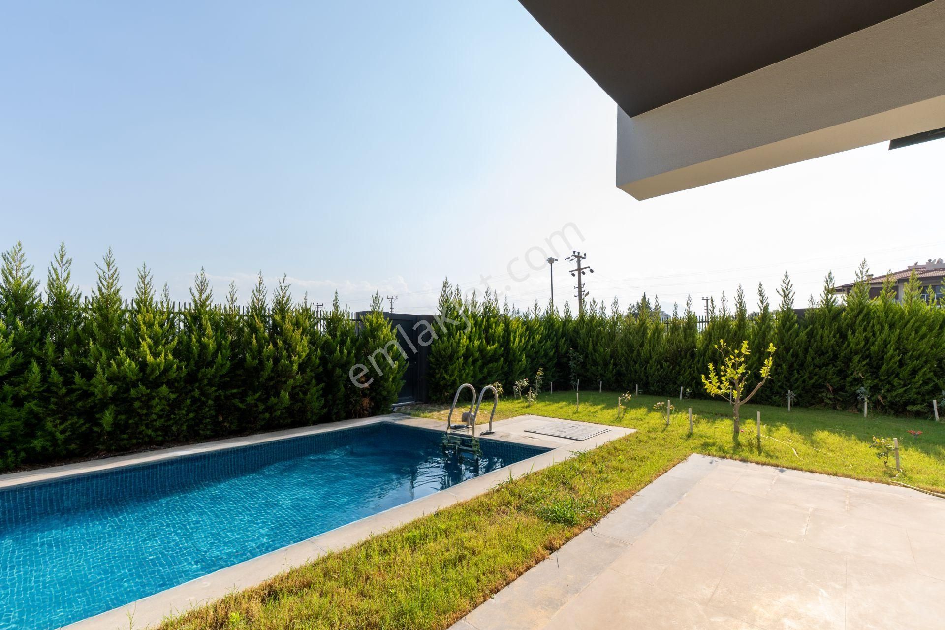 Antalya Döşemealtı Yeşilbayır'da Site İçi Mustakil Havuzlu Villa - Görsel 19