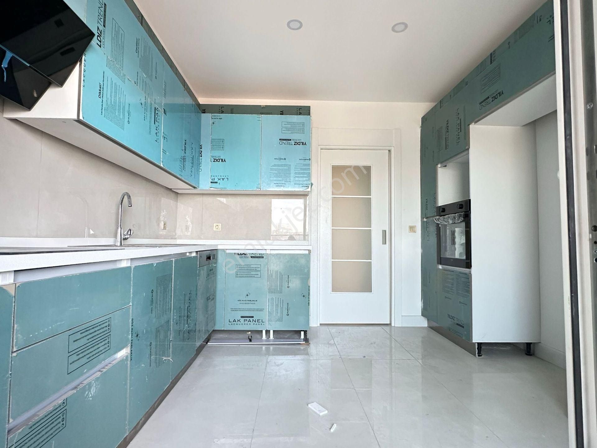 İstanbul Bağcılar Güneşli Basın Ekspres Site İçinde Satılık 3+1 Daire Krediye Uygun - Görsel 11