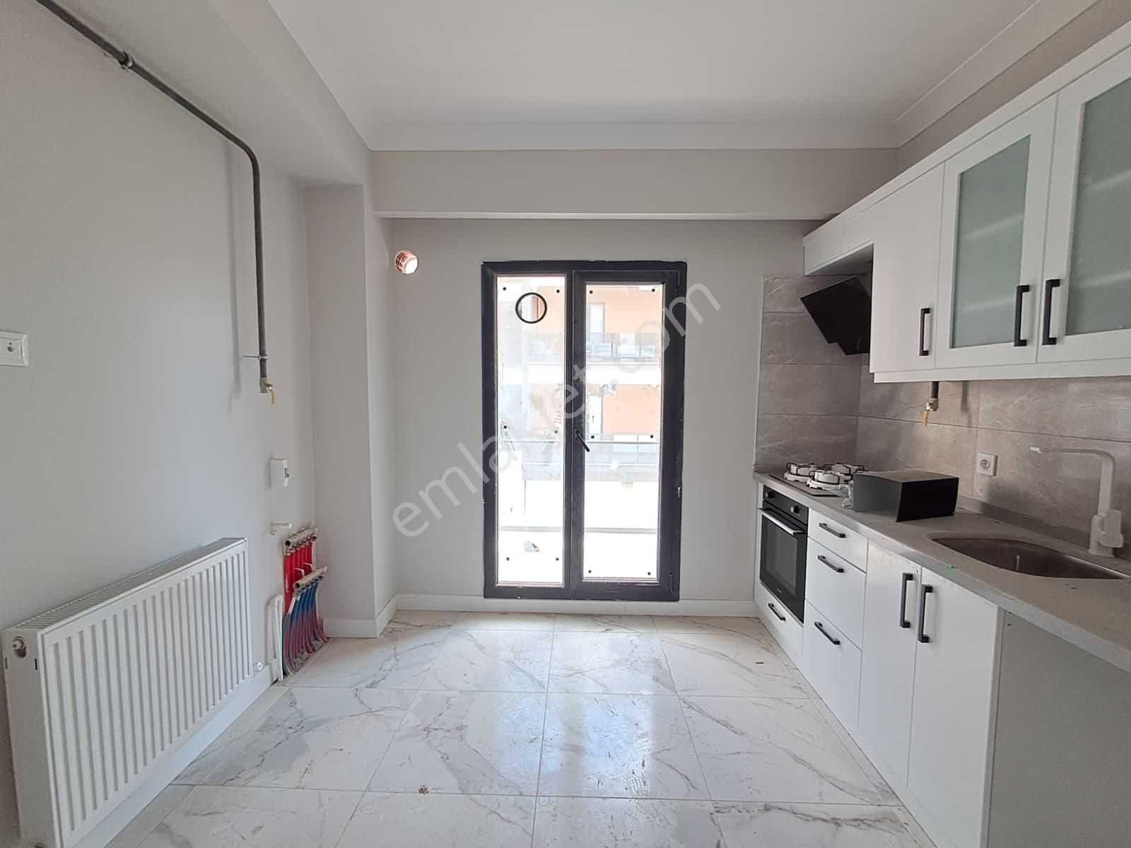 Tekirdağ S.paşa Zafer Mah. Havuzlu Sitede Satılık Lüks 2+1 Daire - Görsel 8