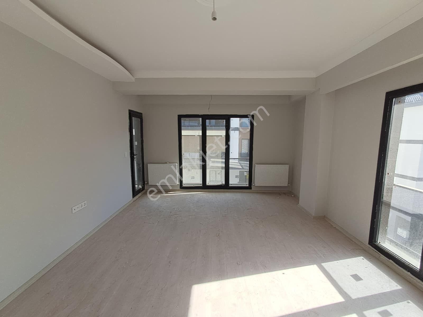 Tekirdağ S.paşa Zafer Mah. Havuzlu Sitede Satılık Lüks 2+1 Daire - Görsel 6