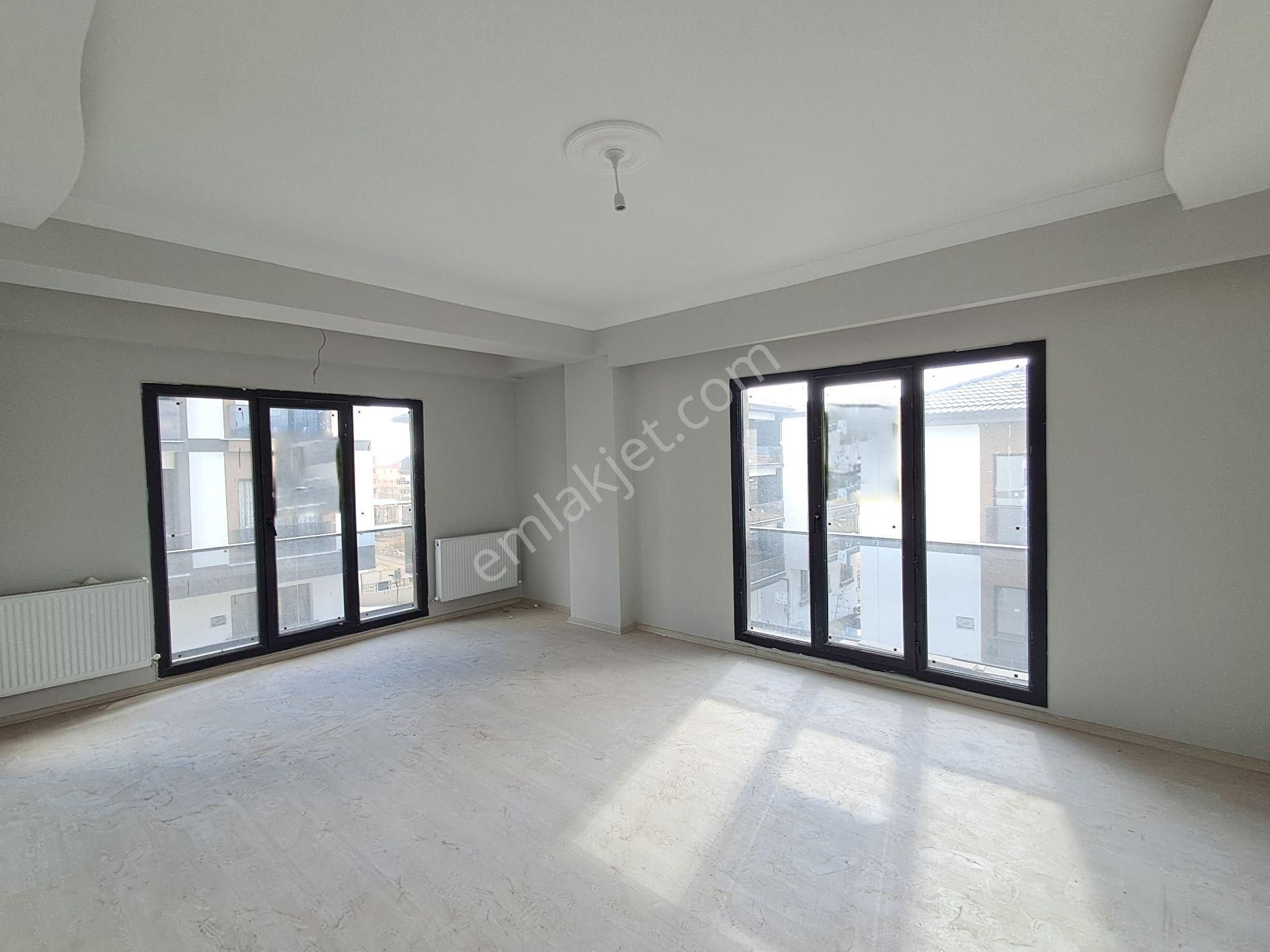 Tekirdağ S.paşa Zafer Mah. Havuzlu Sitede Satılık Lüks 2+1 Daire - Görsel 5