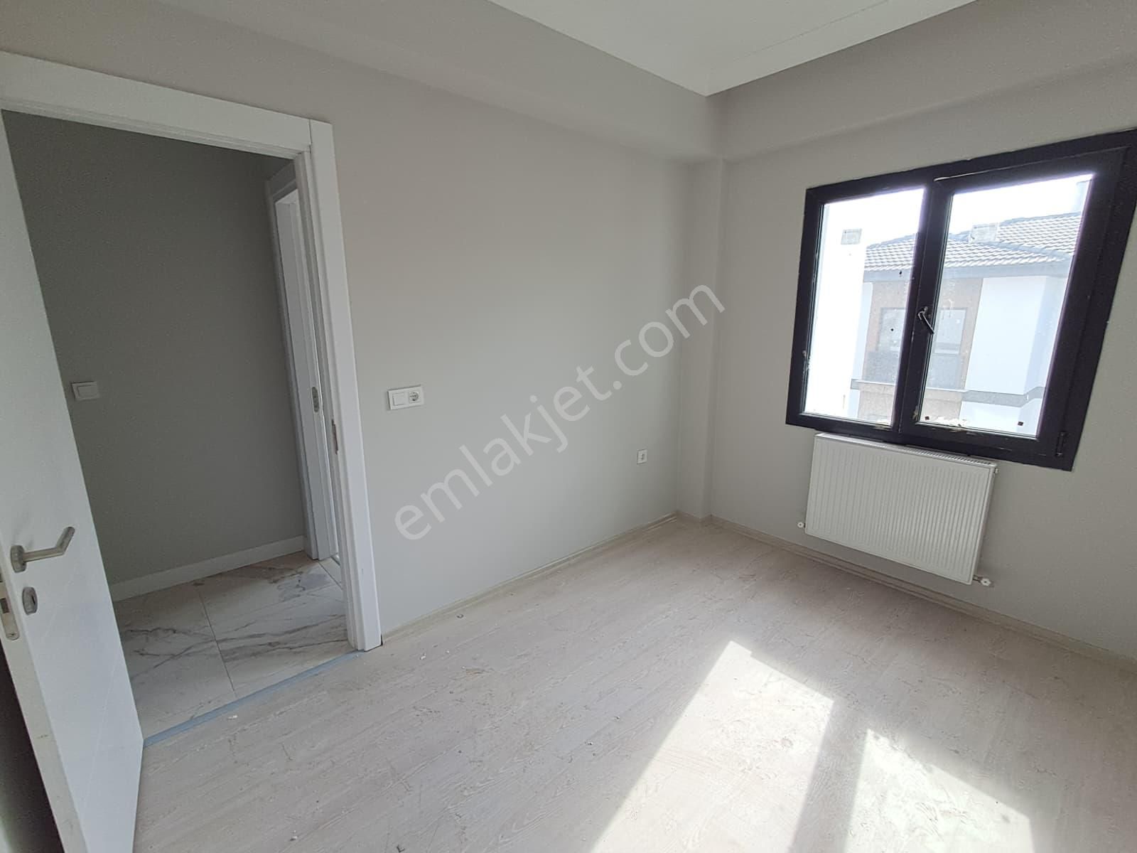 Tekirdağ S.paşa Zafer Mah. Havuzlu Sitede Satılık Lüks 2+1 Daire - Görsel 16