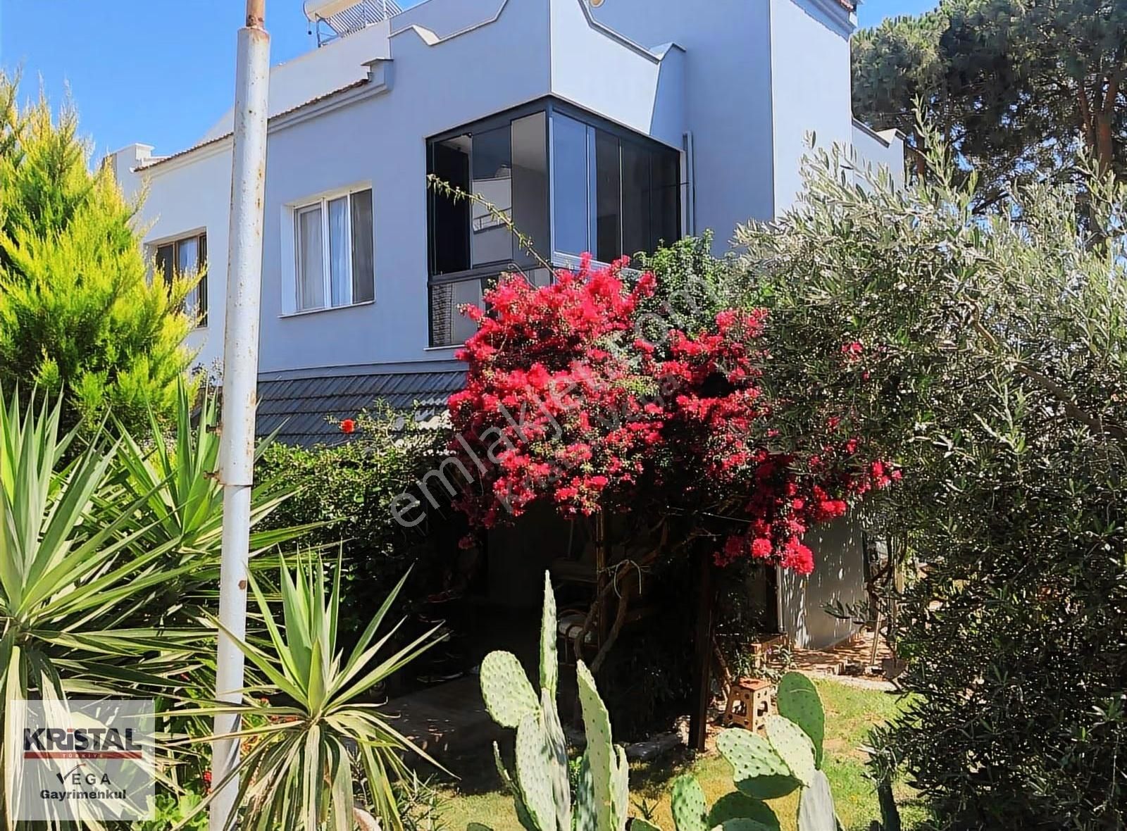 Çeşme Pırlantada Havuzlu Site 4+1 Eşyalı Dubleks Müstakil Daire - Görsel 11