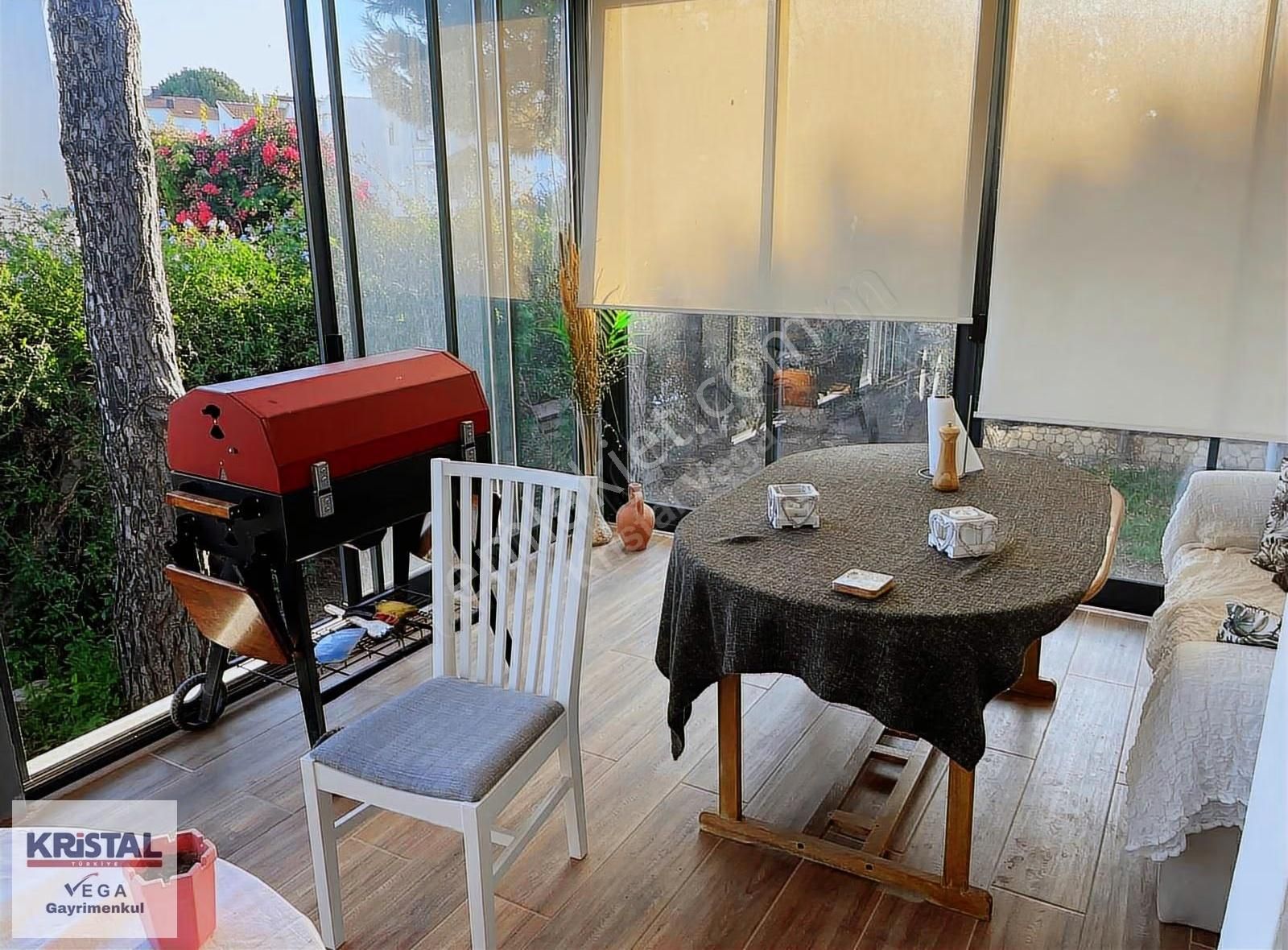 Çeşme Pırlantada Havuzlu Site 4+1 Eşyalı Dubleks Müstakil Daire - Görsel 21