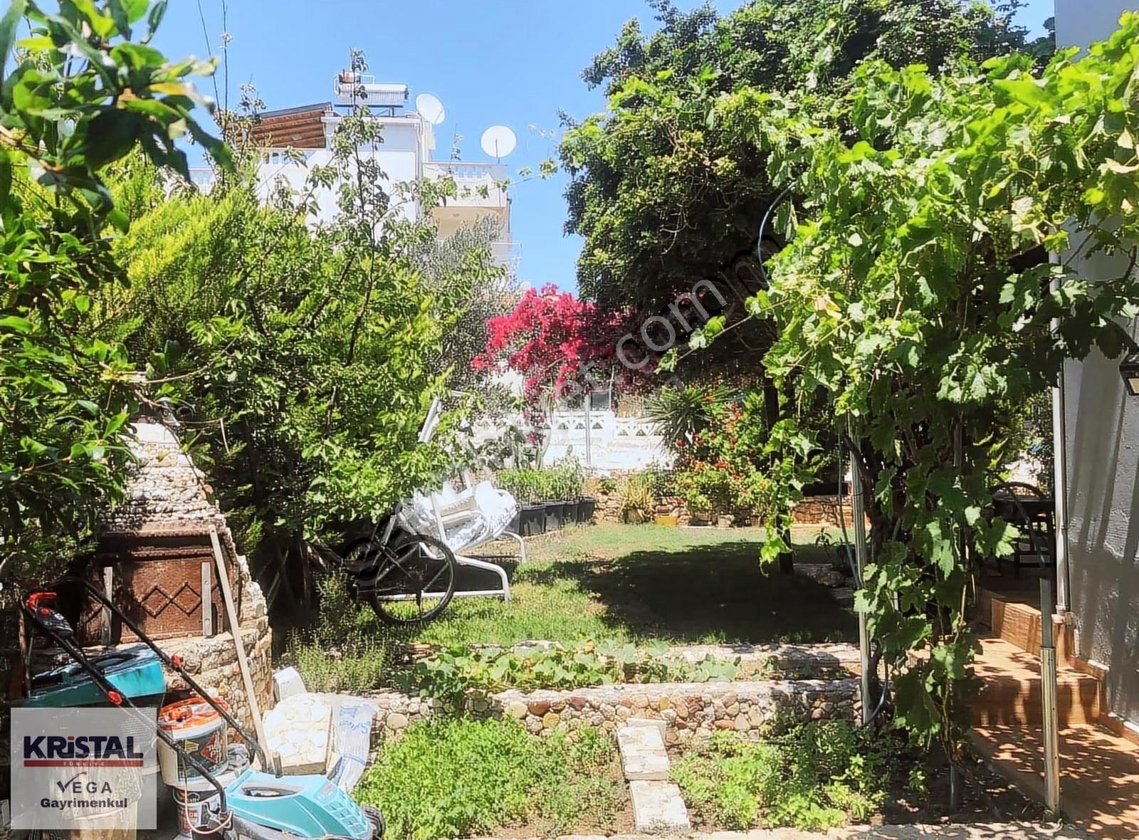 Çeşme Pırlantada Havuzlu Site 4+1 Eşyalı Dubleks Müstakil Daire - Görsel 35