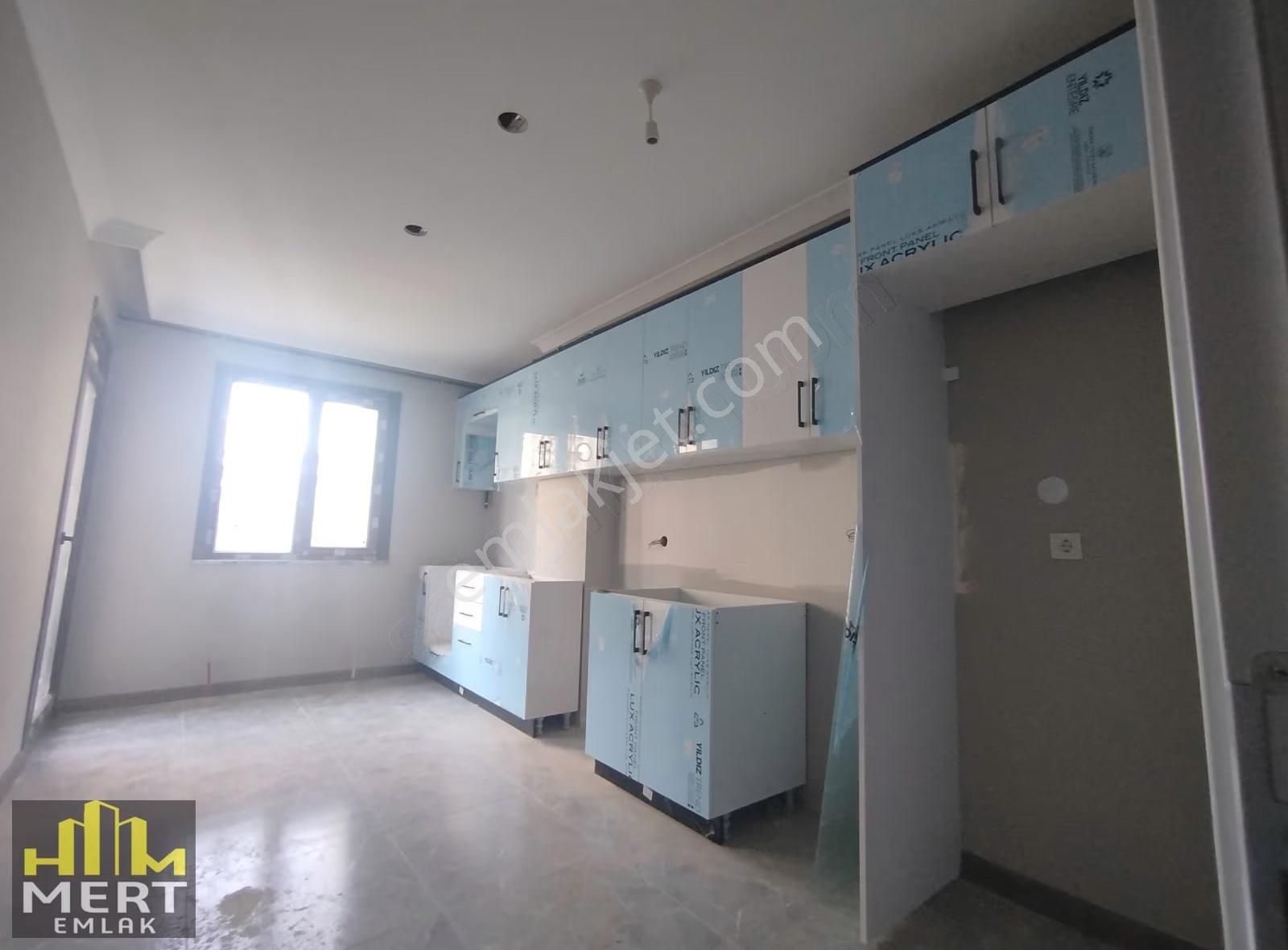 Giriş Kat Balkonlu 2+1 85 M2 Atakürk Mahlesi - Görsel 9