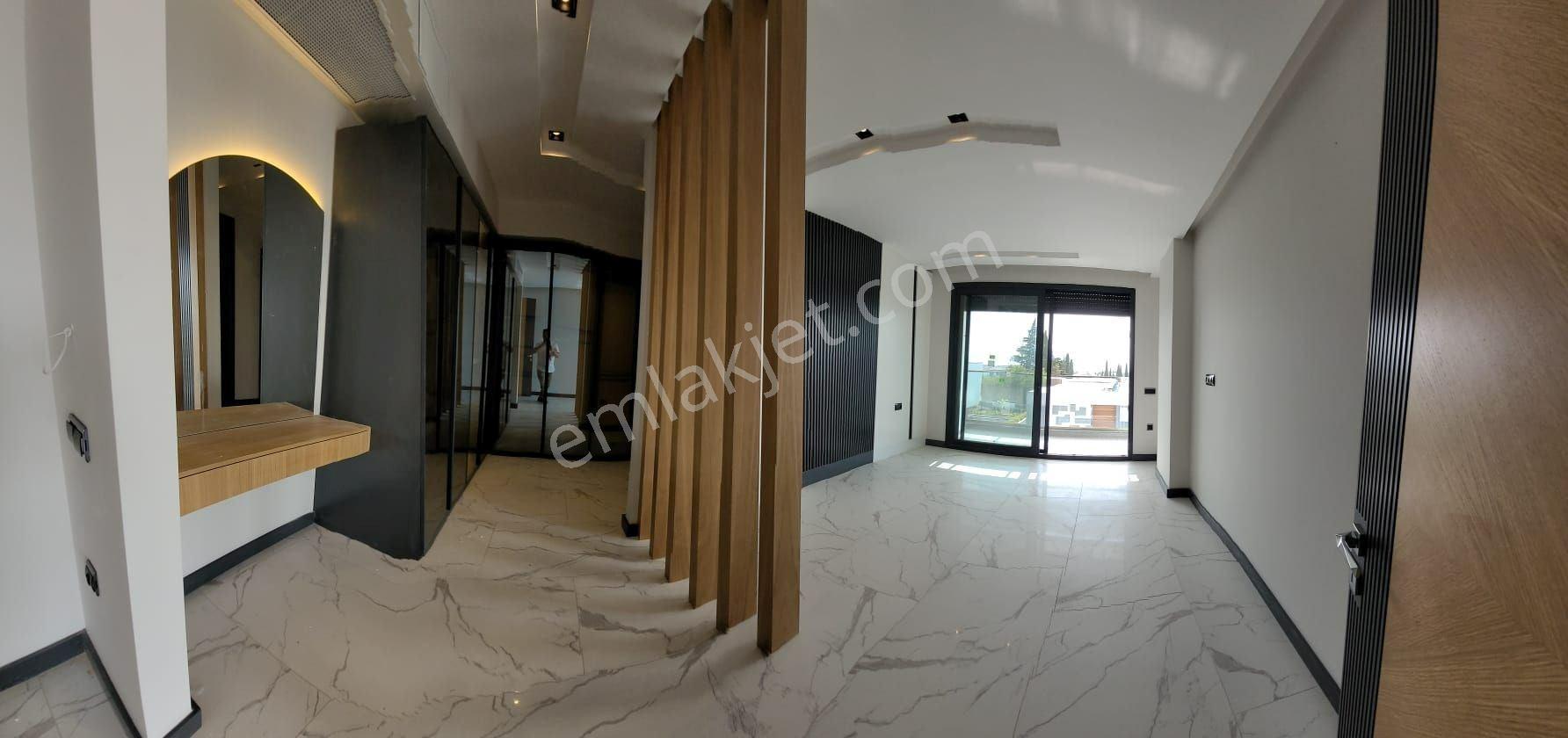 Kuşadasında Deniz Manzaralı Özel Havuzlu Müstakil Akıllı Villa - Görsel 13