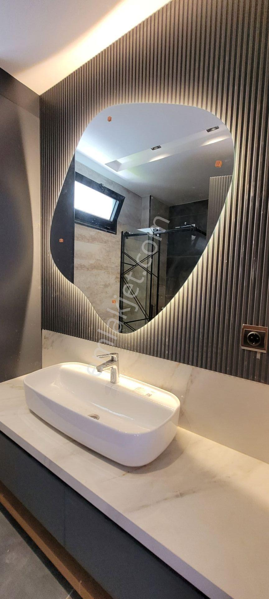 Kuşadasında Deniz Manzaralı Özel Havuzlu Müstakil Akıllı Villa - Görsel 33