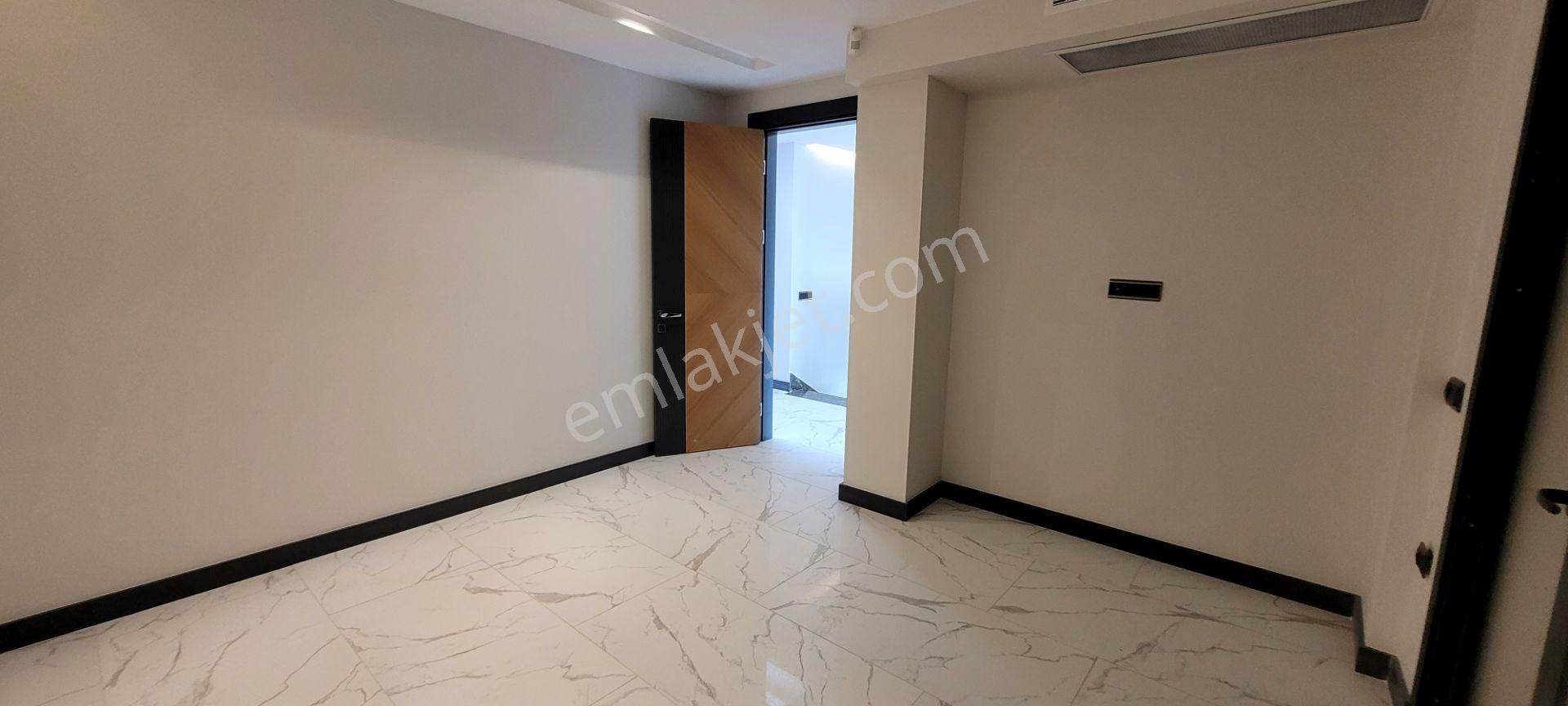 Kuşadasında Deniz Manzaralı Özel Havuzlu Müstakil Akıllı Villa - Görsel 29