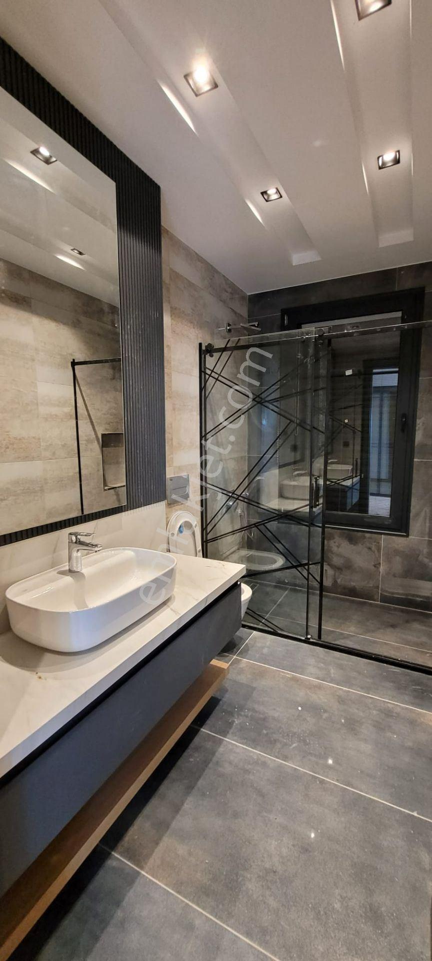 Kuşadasında Deniz Manzaralı Özel Havuzlu Müstakil Akıllı Villa - Görsel 16
