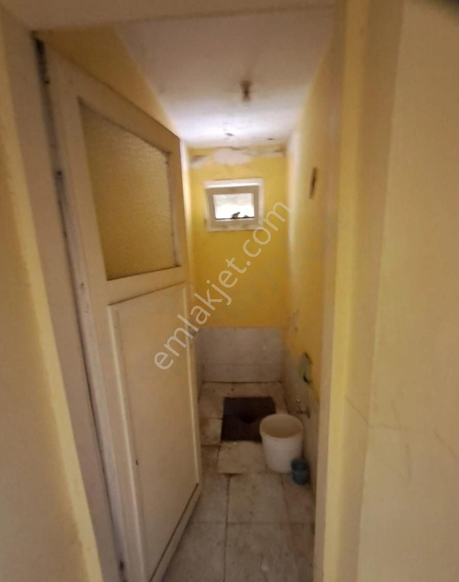 Umut Mahallesi 305 M2 Arsa İçinde 130 M2 3+1 Satılık Ev - Görsel 3