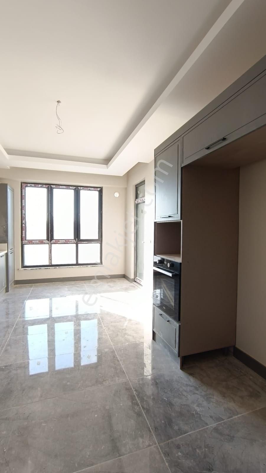 15. Tenmuzda Satıkık 3+1 İconova Manzaralı - Görsel 14