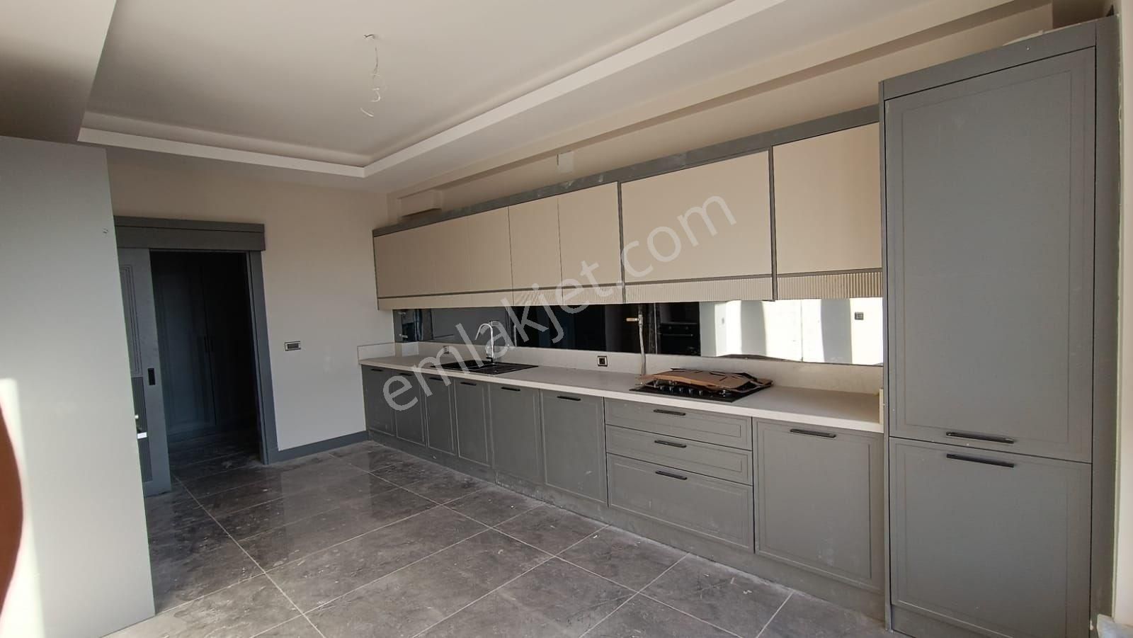 15. Tenmuzda Satıkık 3+1 İconova Manzaralı - Görsel 11