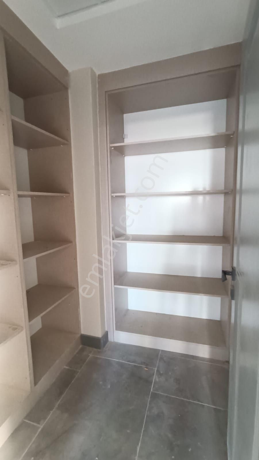 15. Tenmuzda Satıkık 3+1 İconova Manzaralı - Görsel 10