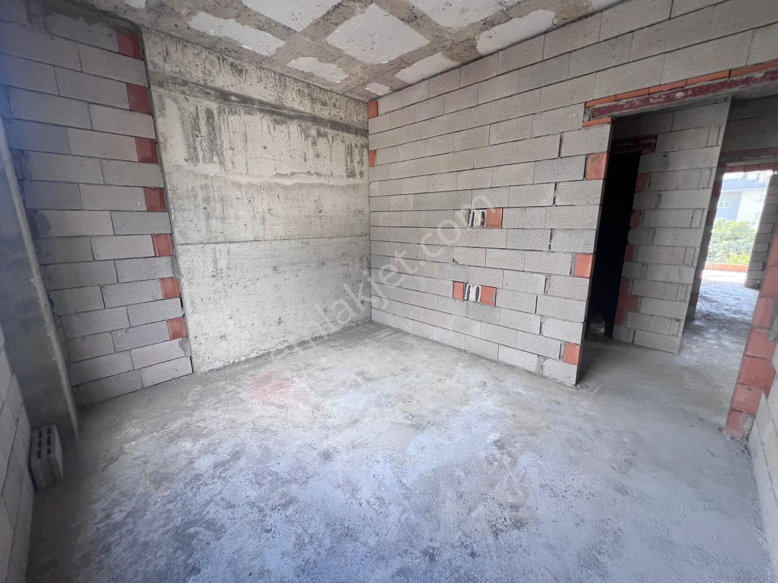 Oba Çarşamba Bölgesinde Projeden Satılık 2+1 Ayrı Mutfak Daire - Görsel 23