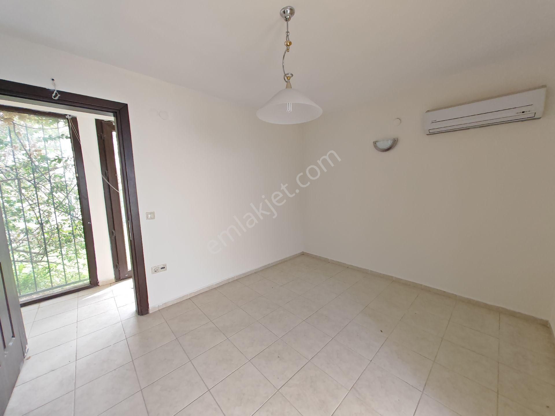 Kuşadası Kadınlar Denizinde Tek Müstakil Manzaralı Satılık Villa - Görsel 16