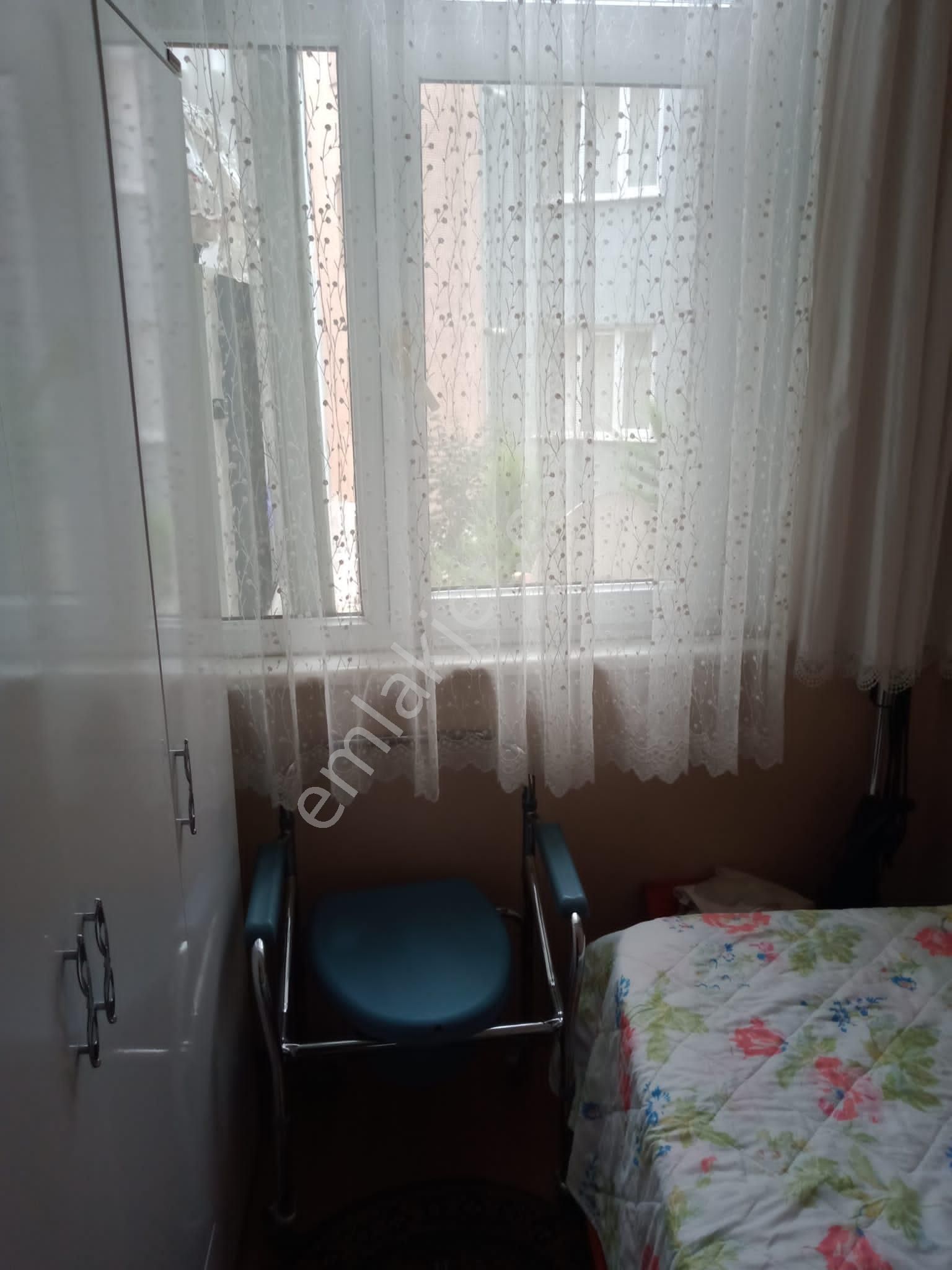 Fatih Şehremini Mahallesi Büyük Saray Meydanın'da /1+1 / 52m2 / Eşyalı Satılık Daire - Görsel 12