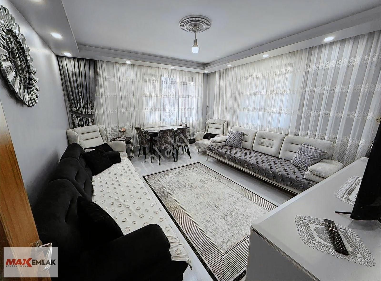 Nenehatun Mah Cad Üzerinde Satılık K. Otoparklı 5+1 Geniş Dublex - Görsel 14