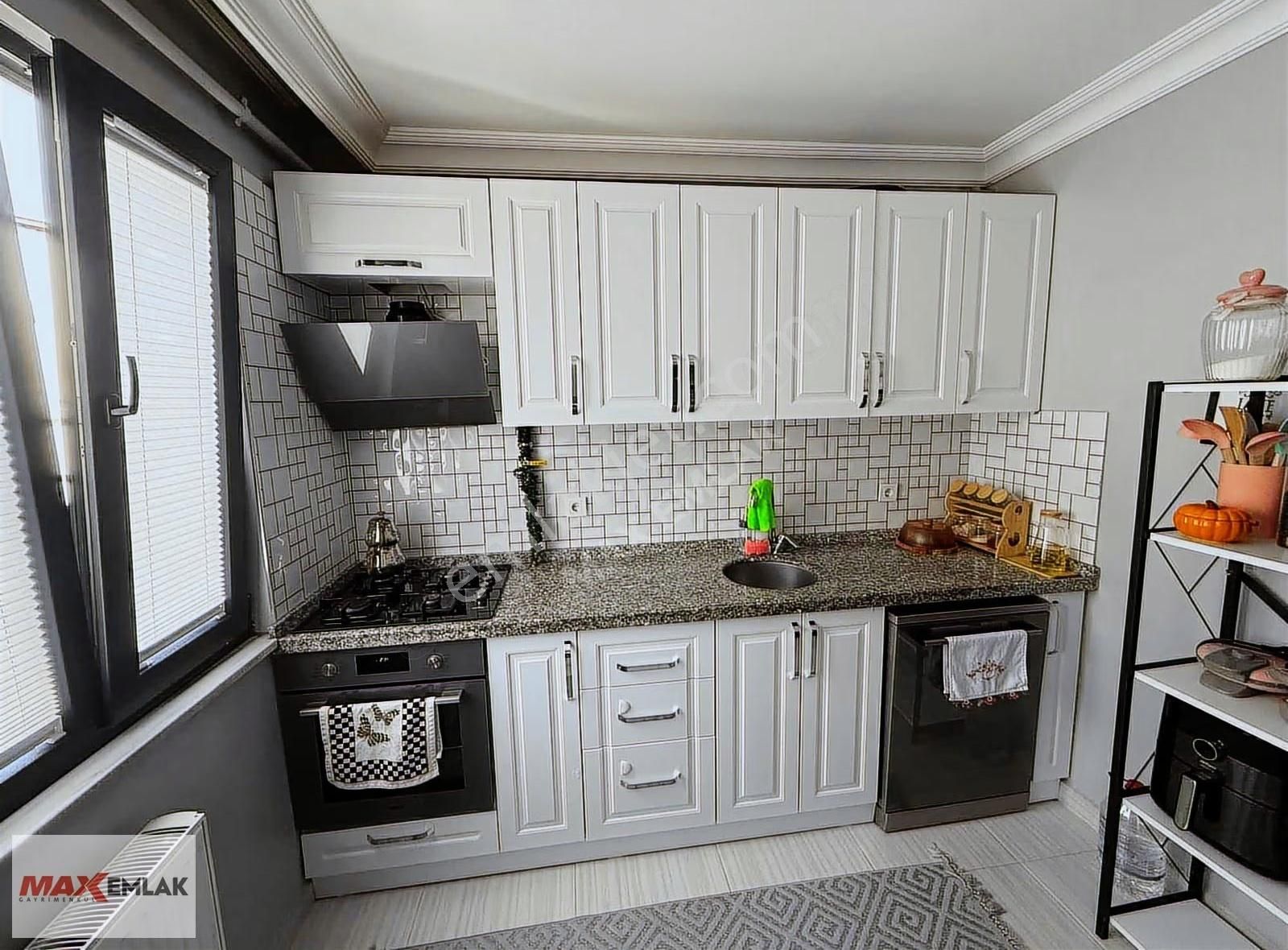 Nenehatun Mah Cad Üzerinde Satılık K. Otoparklı 5+1 Geniş Dublex - Görsel 29