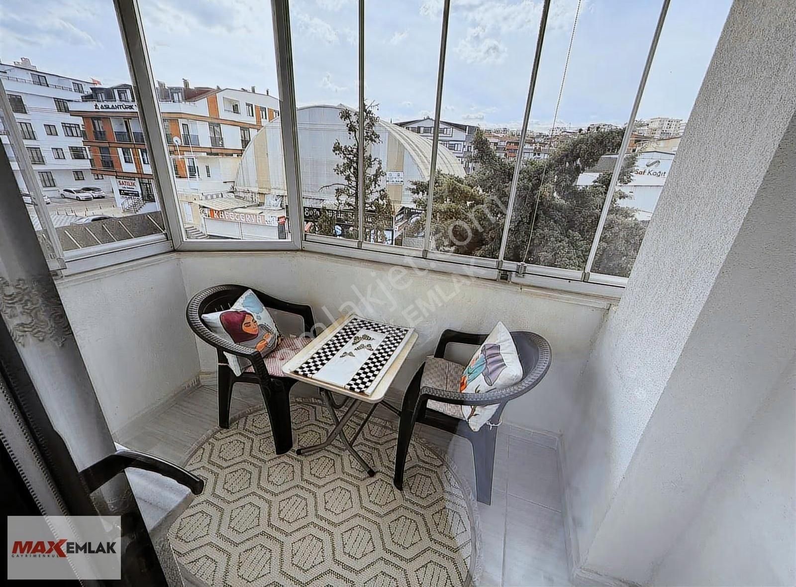 Nenehatun Mah Cad Üzerinde Satılık K. Otoparklı 5+1 Geniş Dublex - Görsel 10