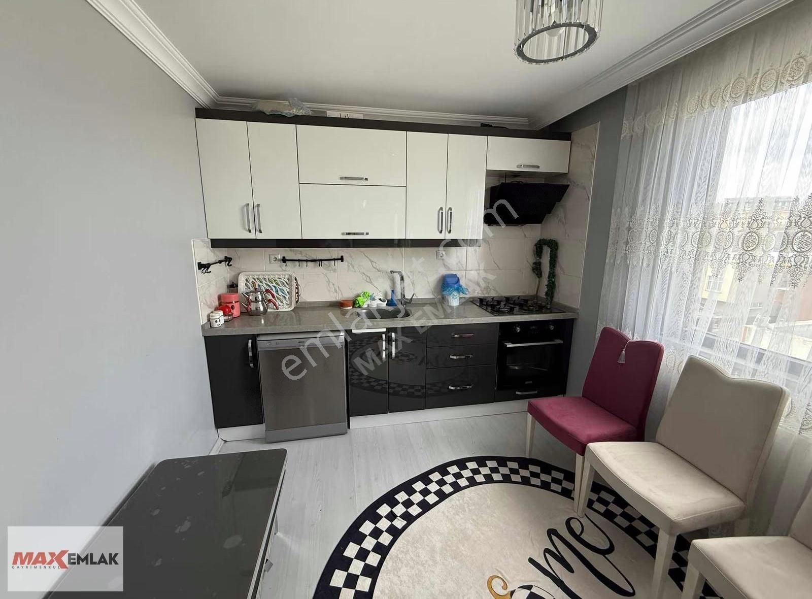 Nenehatun Mah Cad Üzerinde Satılık K. Otoparklı 5+1 Geniş Dublex - Görsel 24