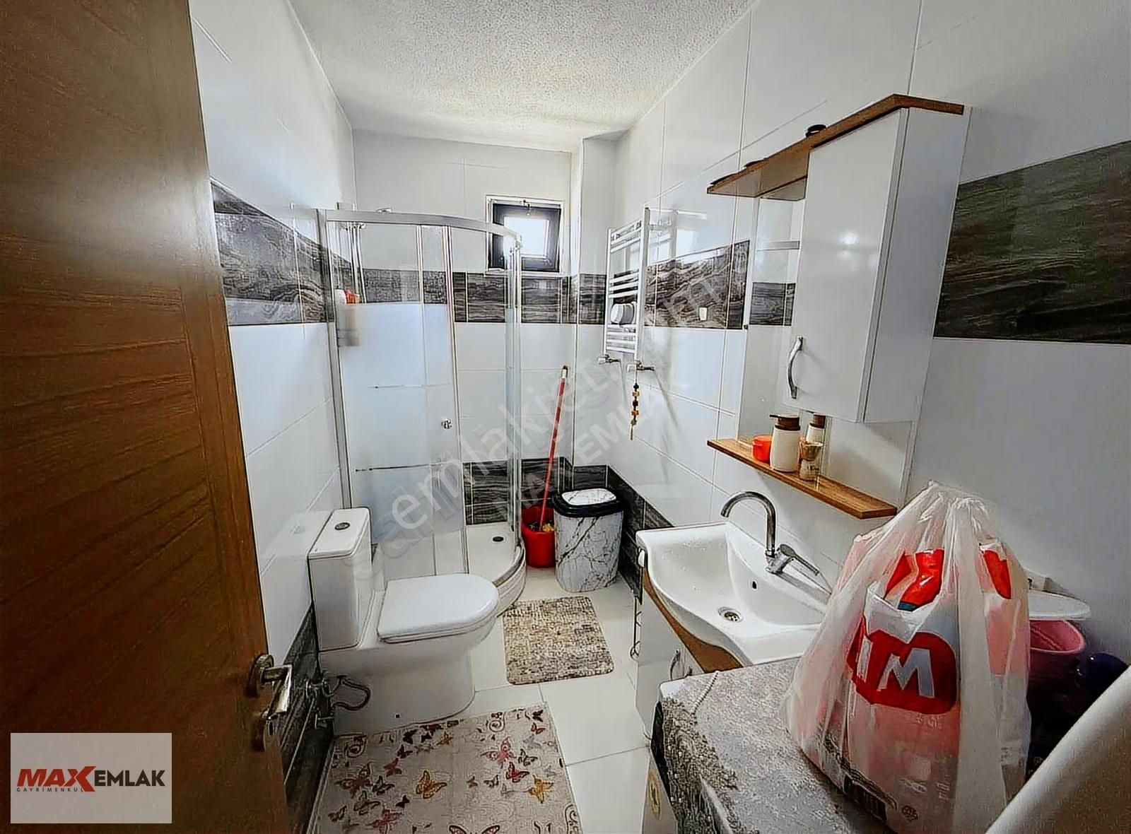 Nenehatun Mah Cad Üzerinde Satılık K. Otoparklı 5+1 Geniş Dublex - Görsel 6