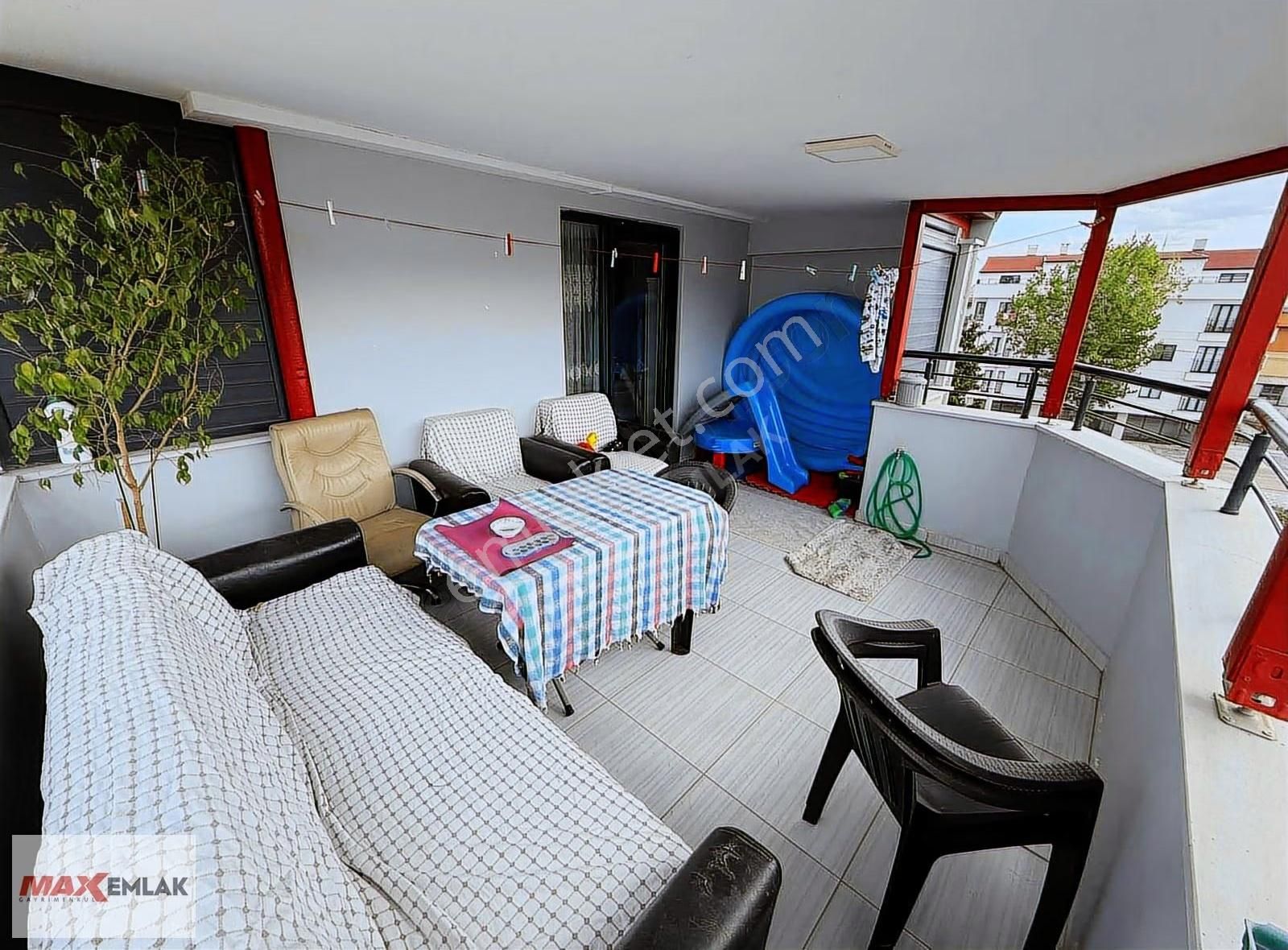 Nenehatun Mah Cad Üzerinde Satılık K. Otoparklı 5+1 Geniş Dublex - Görsel 17