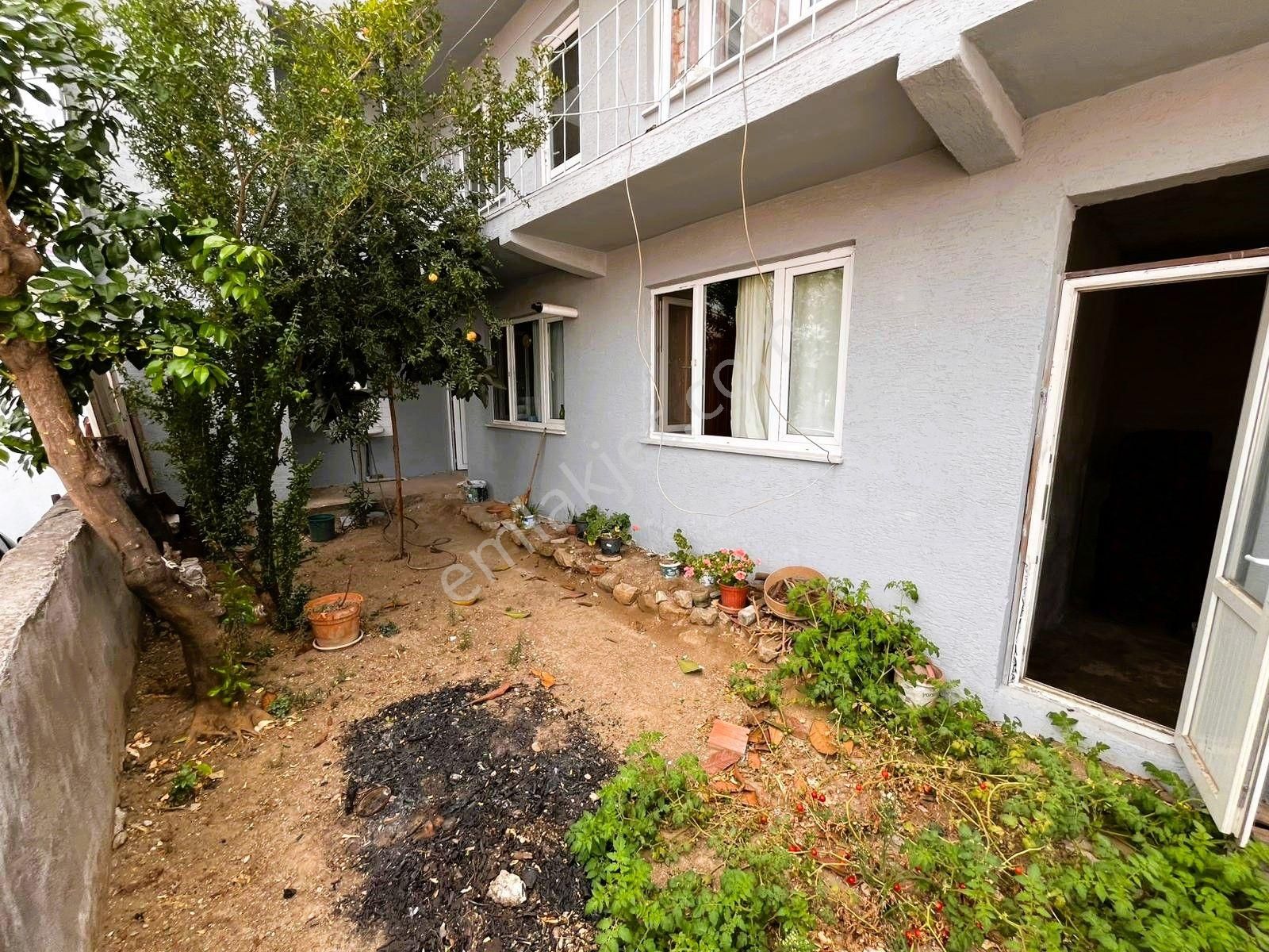 Gülbahçe'de 2 Katlı, Bahçeli Müstakil Ev Ve Dükkan - Görsel 3