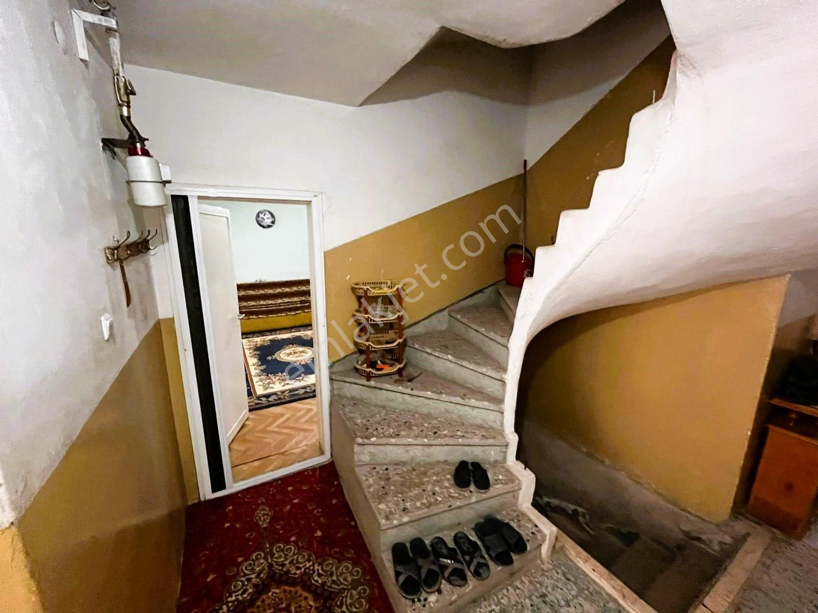 Gülbahçe'de 2 Katlı, Bahçeli Müstakil Ev Ve Dükkan - Görsel 19