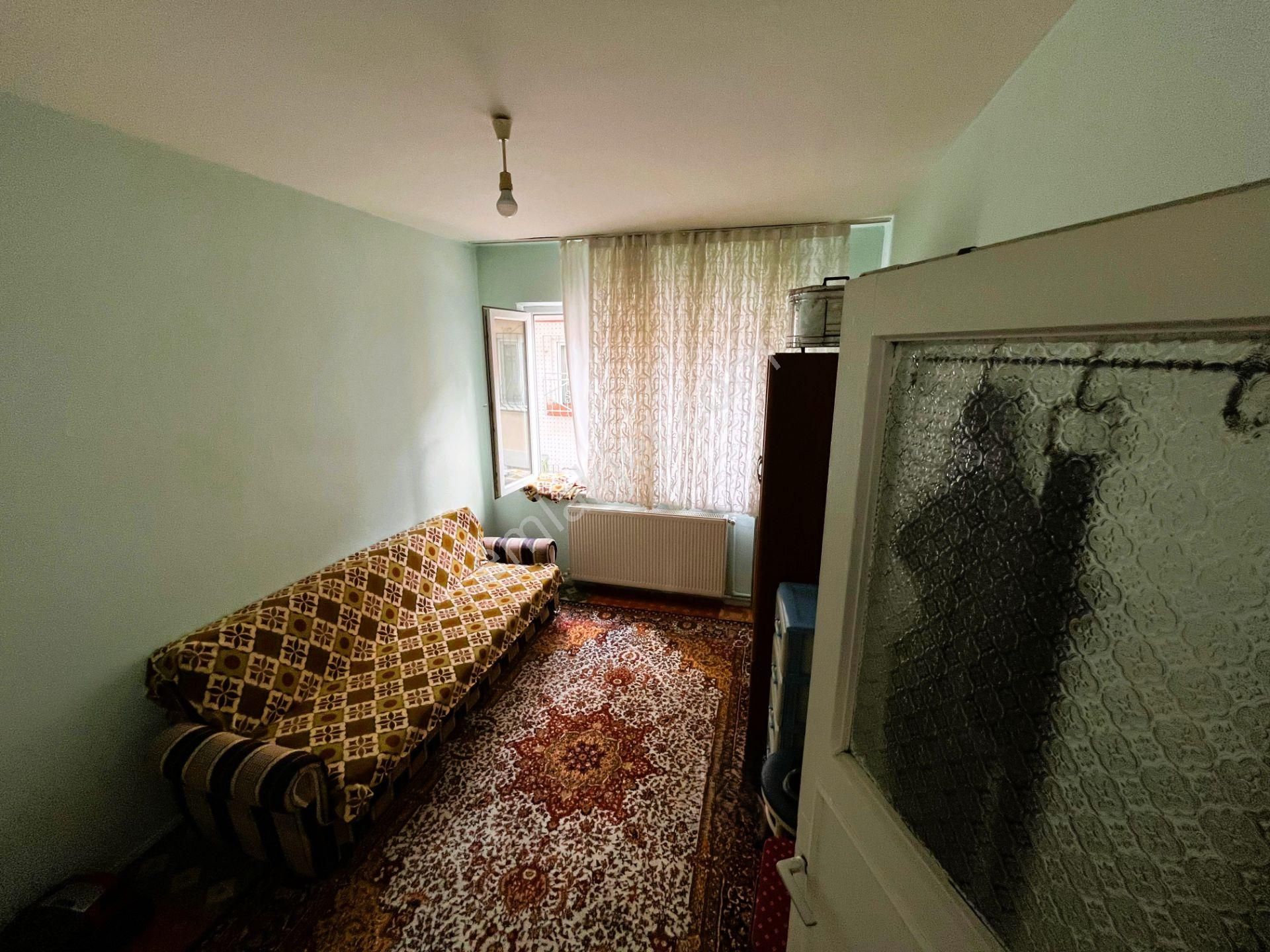 Gülbahçe'de 2 Katlı, Bahçeli Müstakil Ev Ve Dükkan - Görsel 12