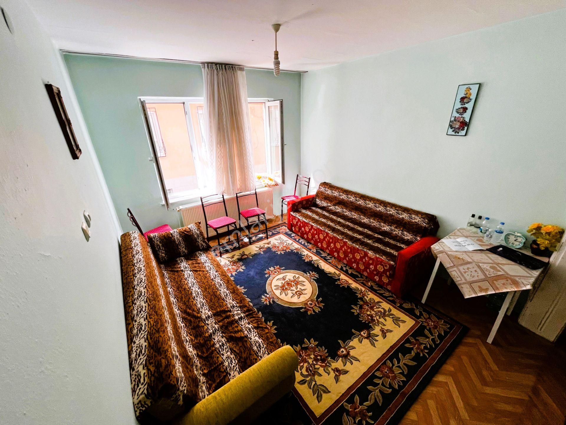 Gülbahçe'de 2 Katlı, Bahçeli Müstakil Ev Ve Dükkan - Görsel 11