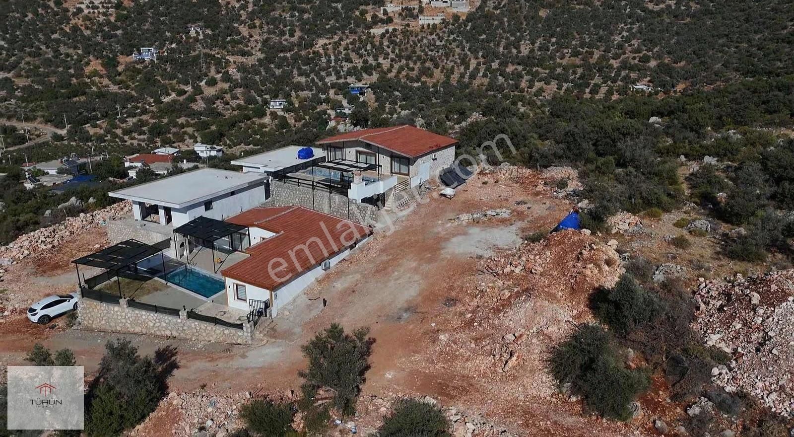 Kaş Bezirganda Manzaralı 2 Villalı 1209 M² - Görsel 26