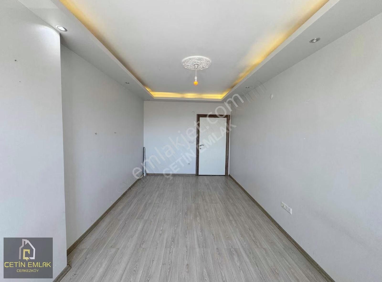 Çetin'den Tepe'de Emsalsiz 140m² Arakat Ön Cepe 3+1 Fırsattt!!! - Görsel 3