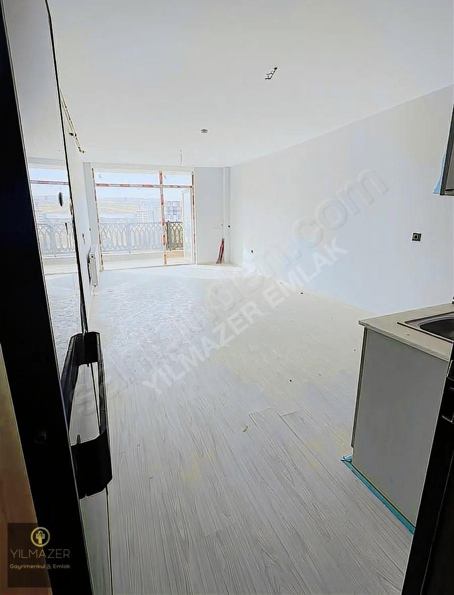 Yatırım Fırsatı | Protokol Yolu Vals Rezidansta Satılık 1+1 - Görsel 2