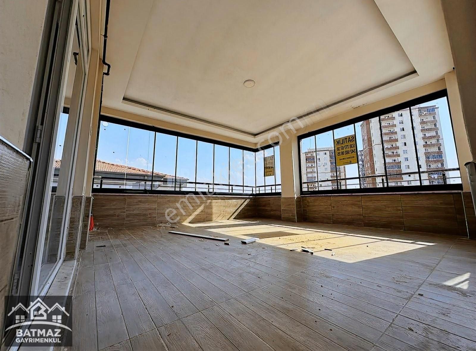 Balkona Bayılacaksınız ! Batmaz'dan Beykent Cadde Üstü 2+1 Daire - Görsel 9